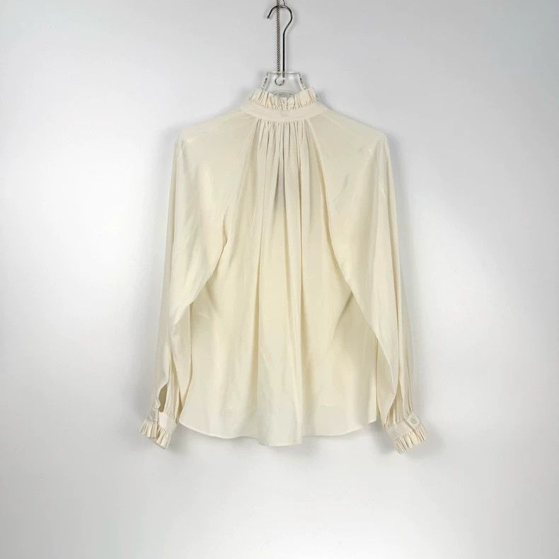 Louis Vuitton Louis Vuitton Beige lace silk shirt 2505-Nextarrow Size XS / US 0-2 / IT 36-38 - 4 Thumbnail