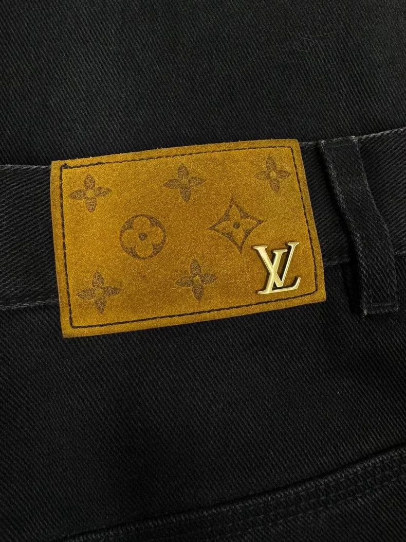 Louis Vuitton LOUIS VUITTON Back pocket graffiti logo jeans 2504-Nextarro Size US 30 / EU 46 - 5 Thumbnail