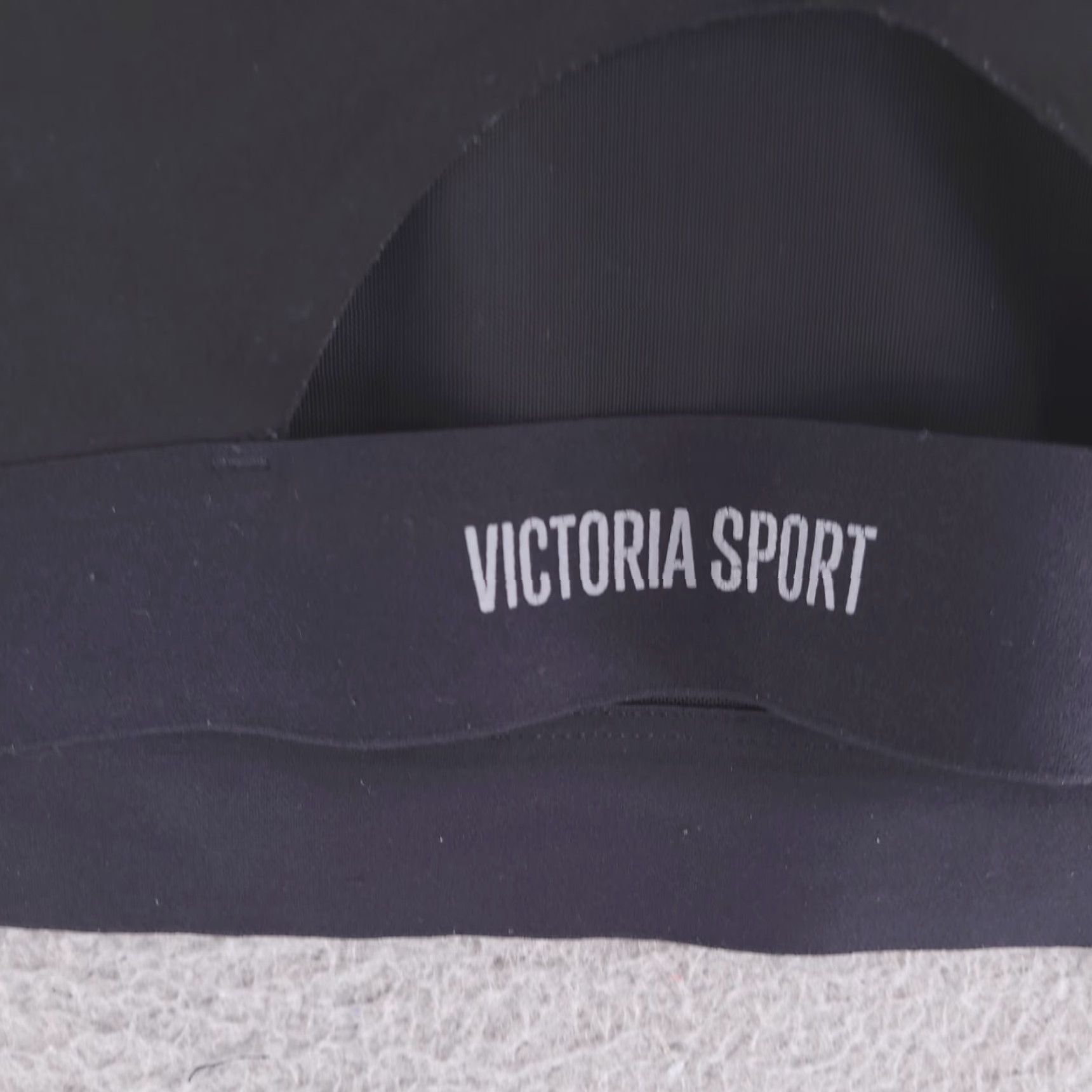 Victoria's Secret Victoria Sport Victoria's Secret Sport Bra Womens Large Black Sheer Activewear Top Ladies L Black Sports Bra Size ONE SIZE - 5 Thumbnail