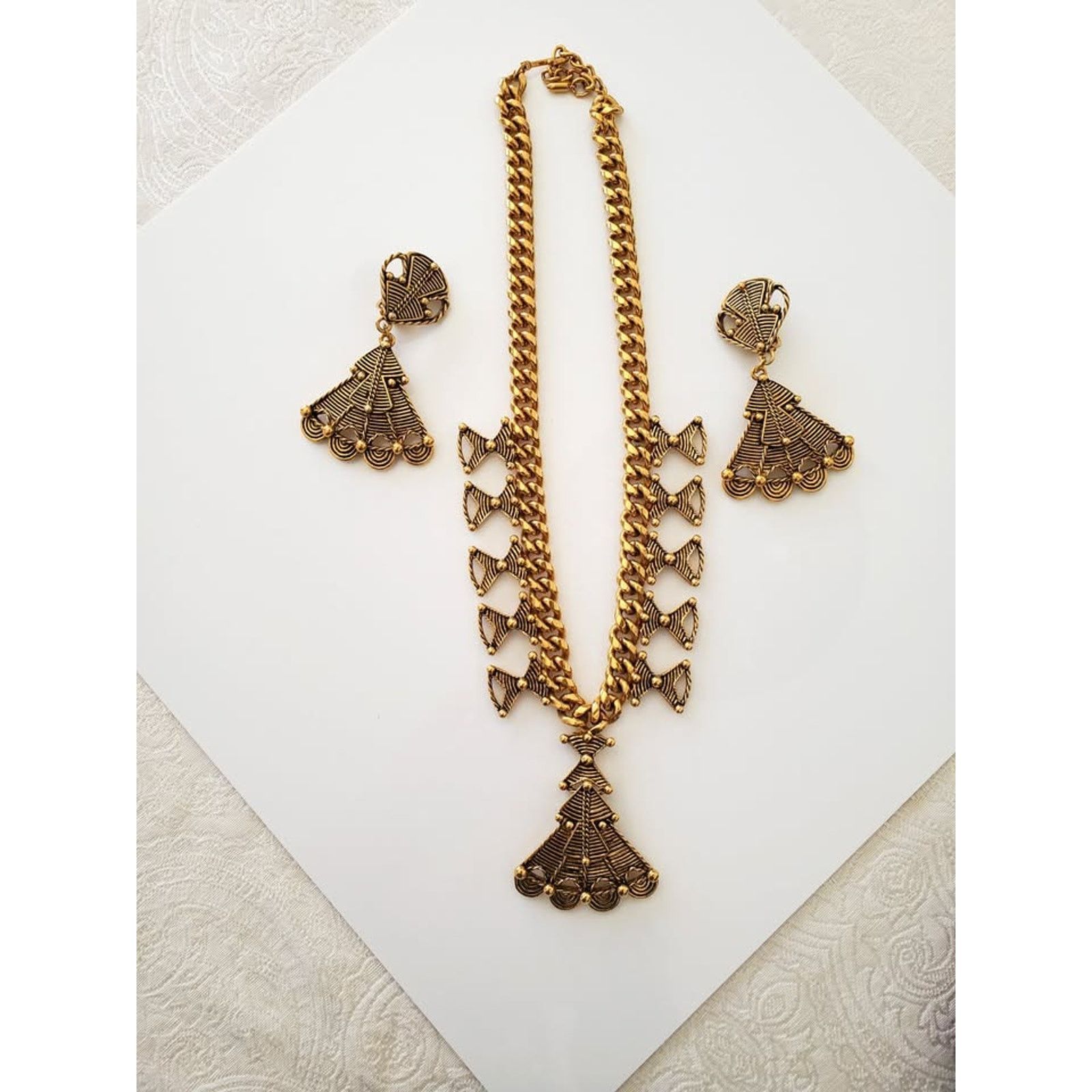 Unknown London BARRERA For Avon Vintage 1980's Gold Mayan Jewelry Set Size ONE SIZE - 1 Thumbnail