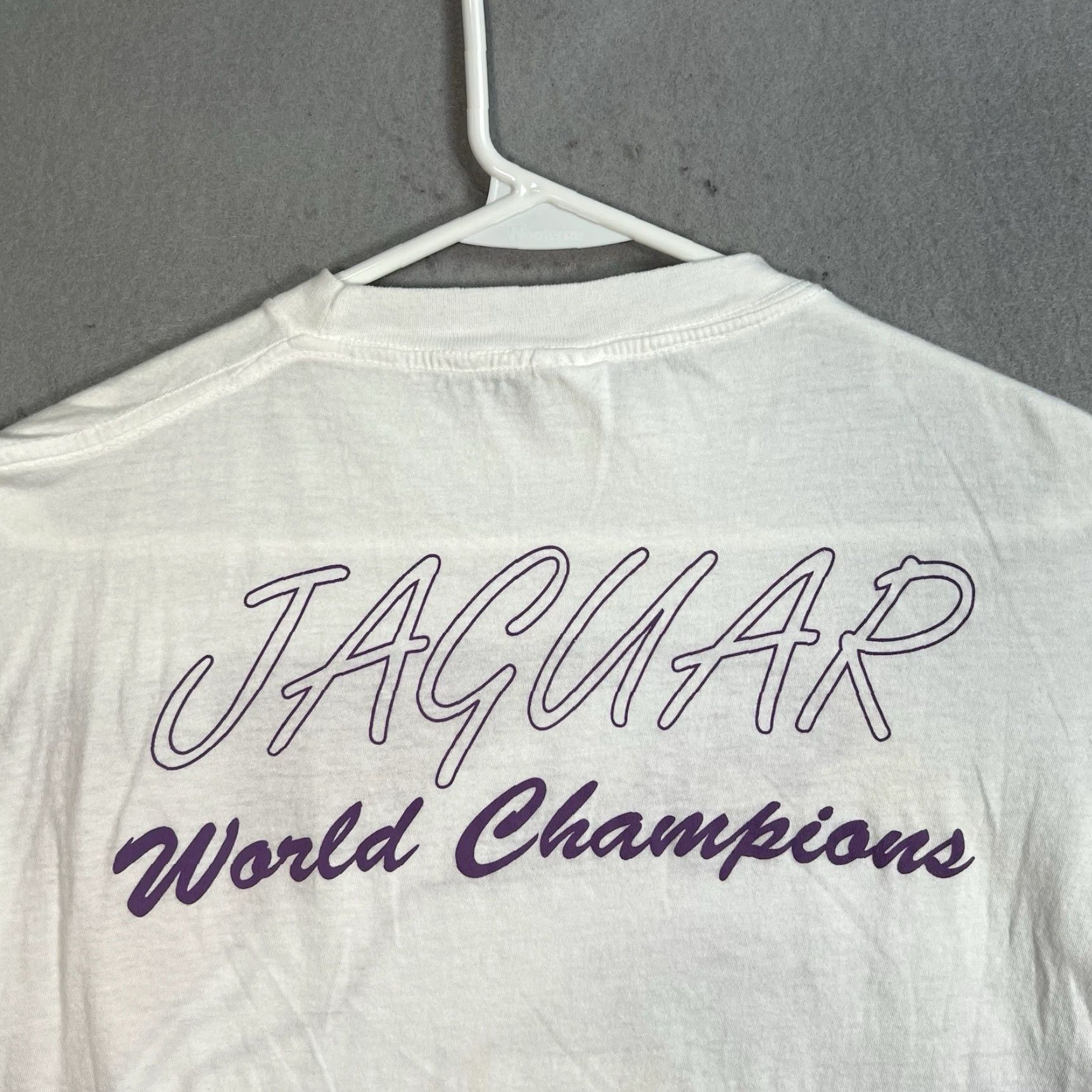 Vintage VINTAGE 90s Jaguar XJR9 IMSA GTP Racing Graphic Tee Adult Medium White Mens Size US M / EU 48-50 / 2 - 7 Thumbnail