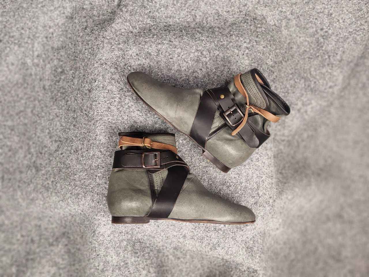 Chloe Design ankle Leather Low heel Celadon Boots