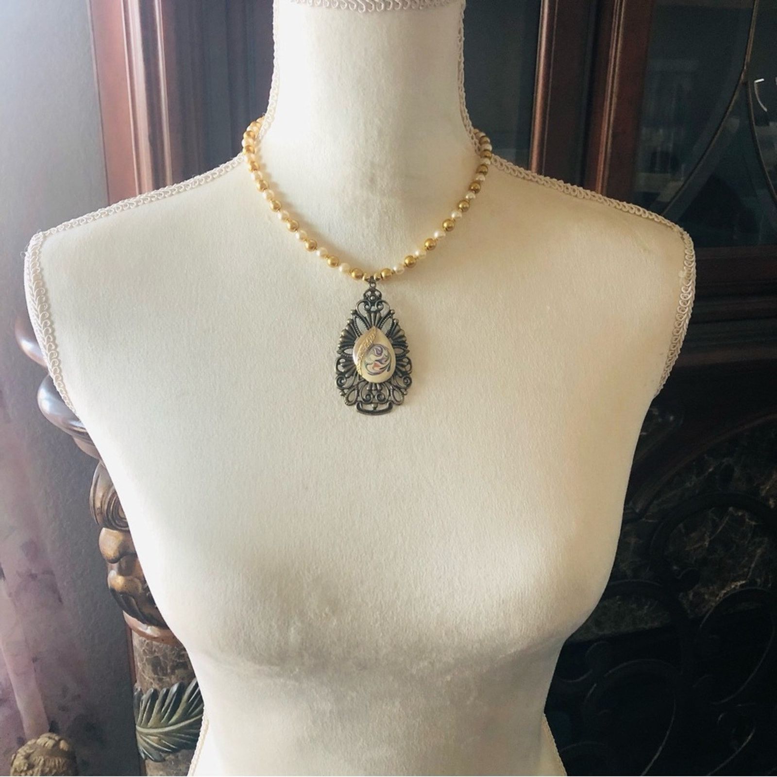 Handmade Handcrafted repurpose teardrop filigree Pearl necklace Size ONE SIZE - 7 Thumbnail