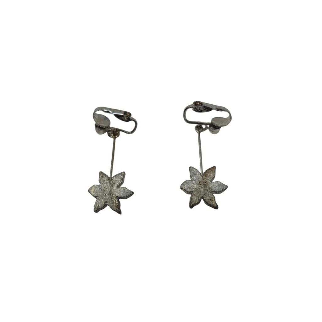 Vintage Adorable vintage white enamel flower earrings Size ONE SIZE - 2 Thumbnail