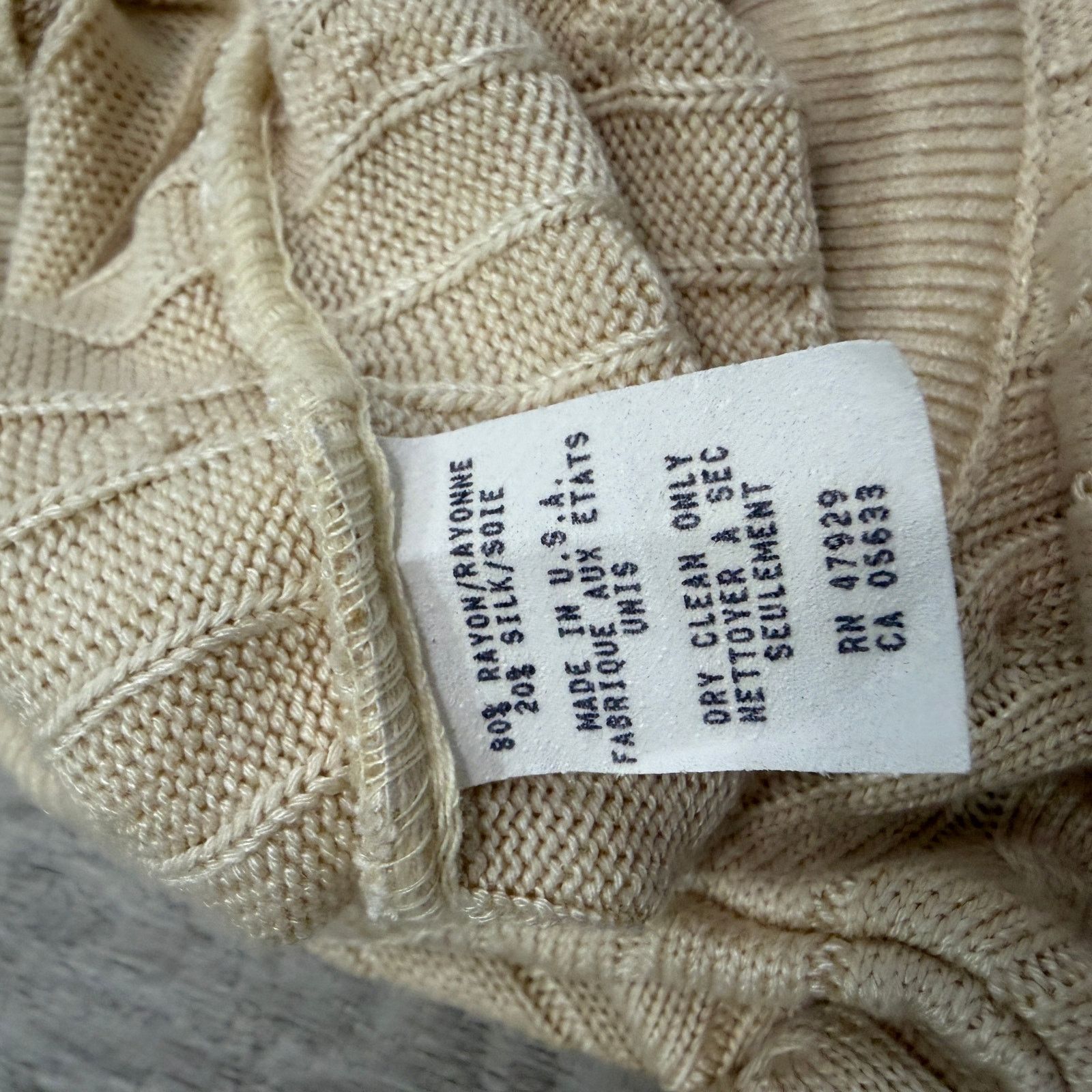 Vintage Vintage Tricots St. Raphael Sweater Large Cream Crewneck Size US L / EU 52-54 / 3 - 5 Thumbnail
