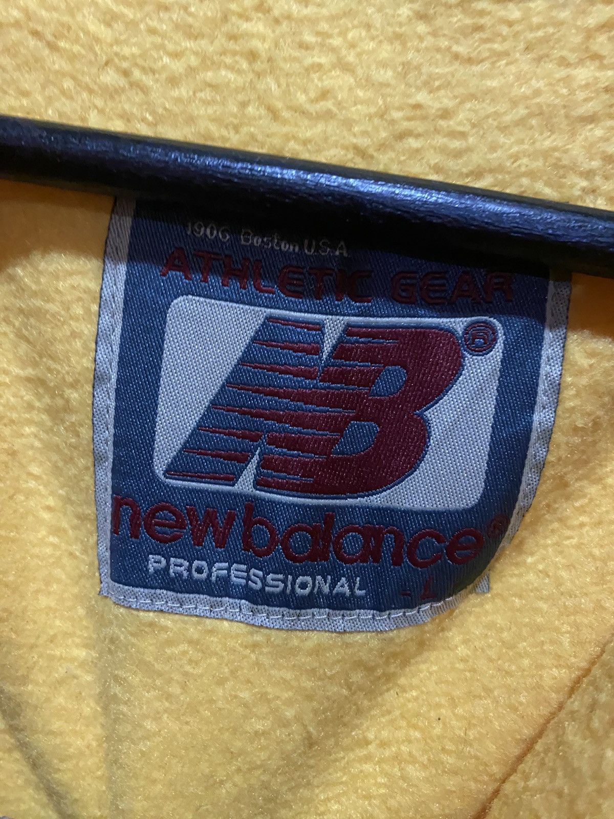 New Balance Vintage New Balance Fleece Pullover – 90s Yellow Quarter-Zip Size US L / EU 52-54 / 3 - 8 Thumbnail