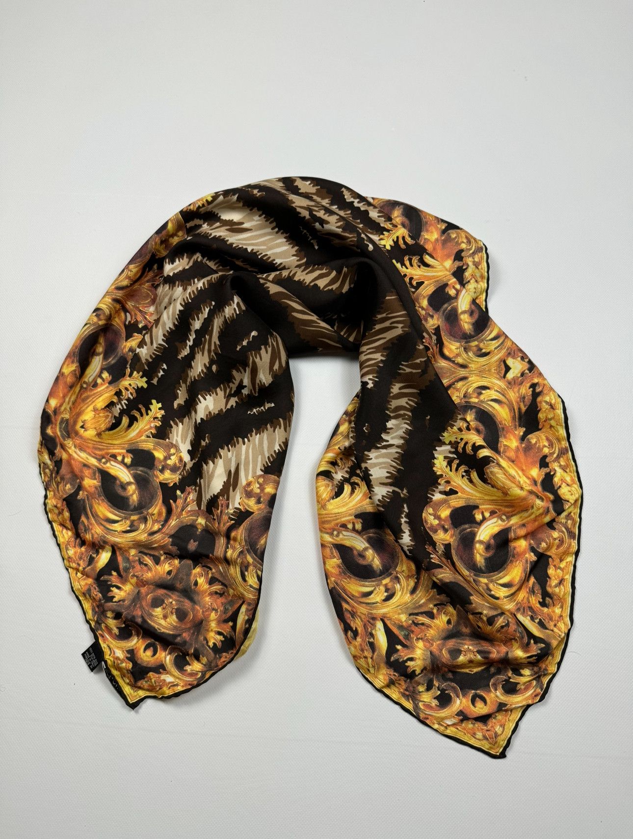 Dolce & Gabbana Dolce & Gabbana Silk Scarf Size ONE SIZE - 8 Thumbnail