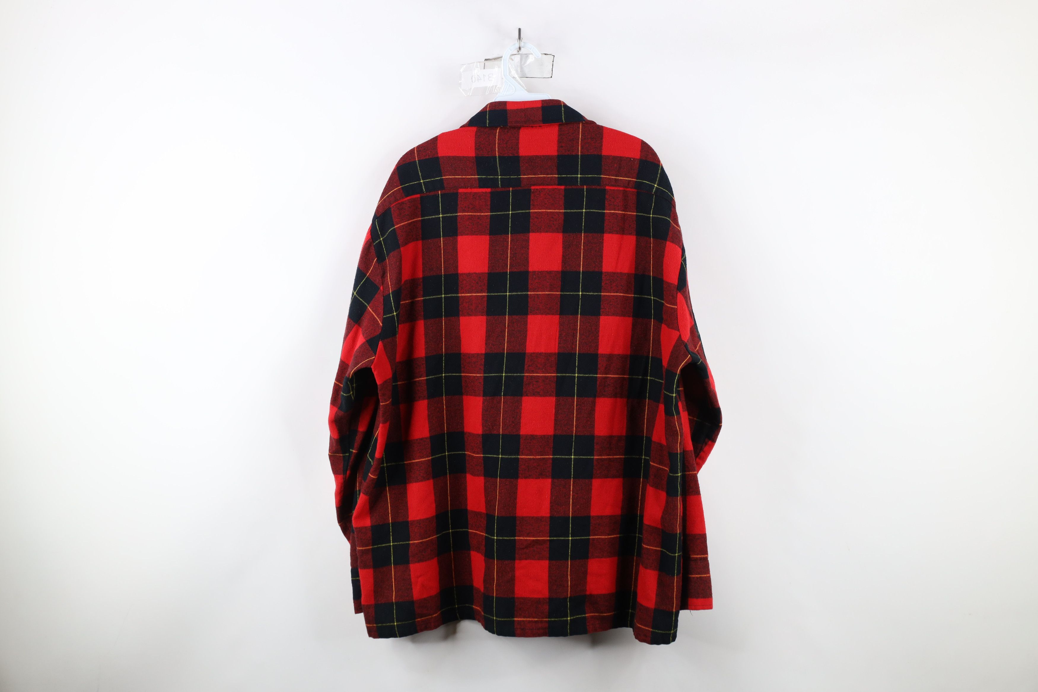 Vintage Vintage 90s Streetwear Knit Collared Button Shirt Plaid Size US XL / EU 56 / 4 - 11 Thumbnail