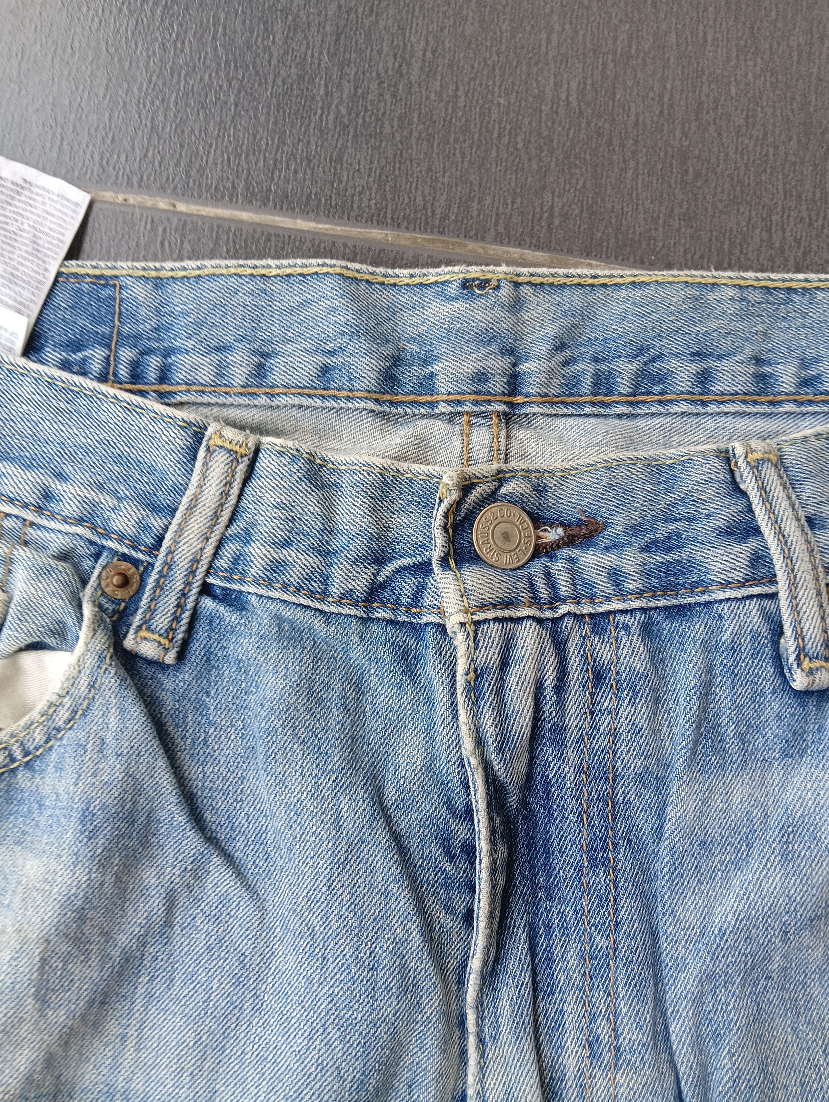 Levi's vintage levis jeans distressed size 35 Size US 35 - 3 Thumbnail