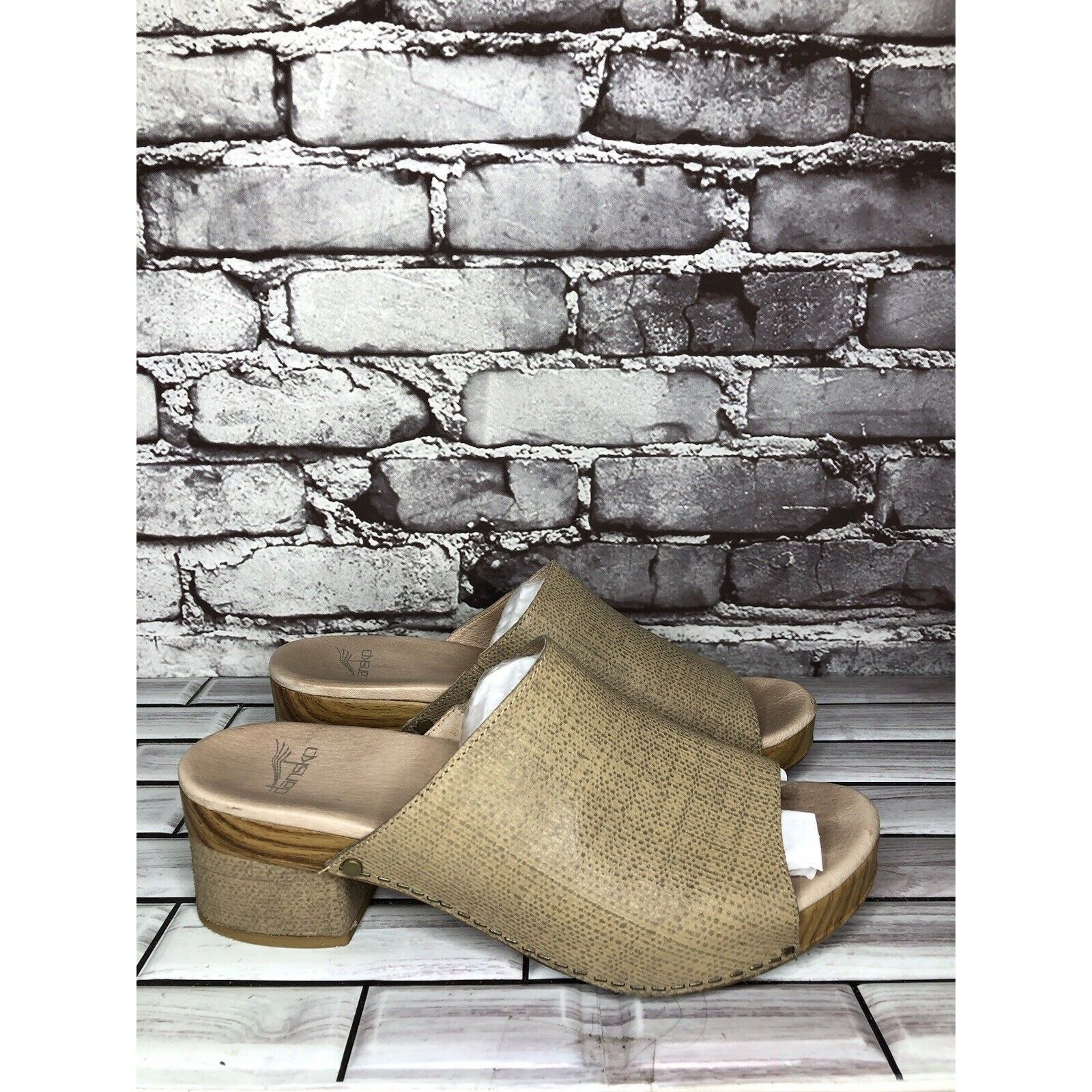 Other Dansko Maci Taupe Textured Beige Tan Leather Heel Sandals Wo Size US 9.5 / IT 39.5 - 19 Thumbnail