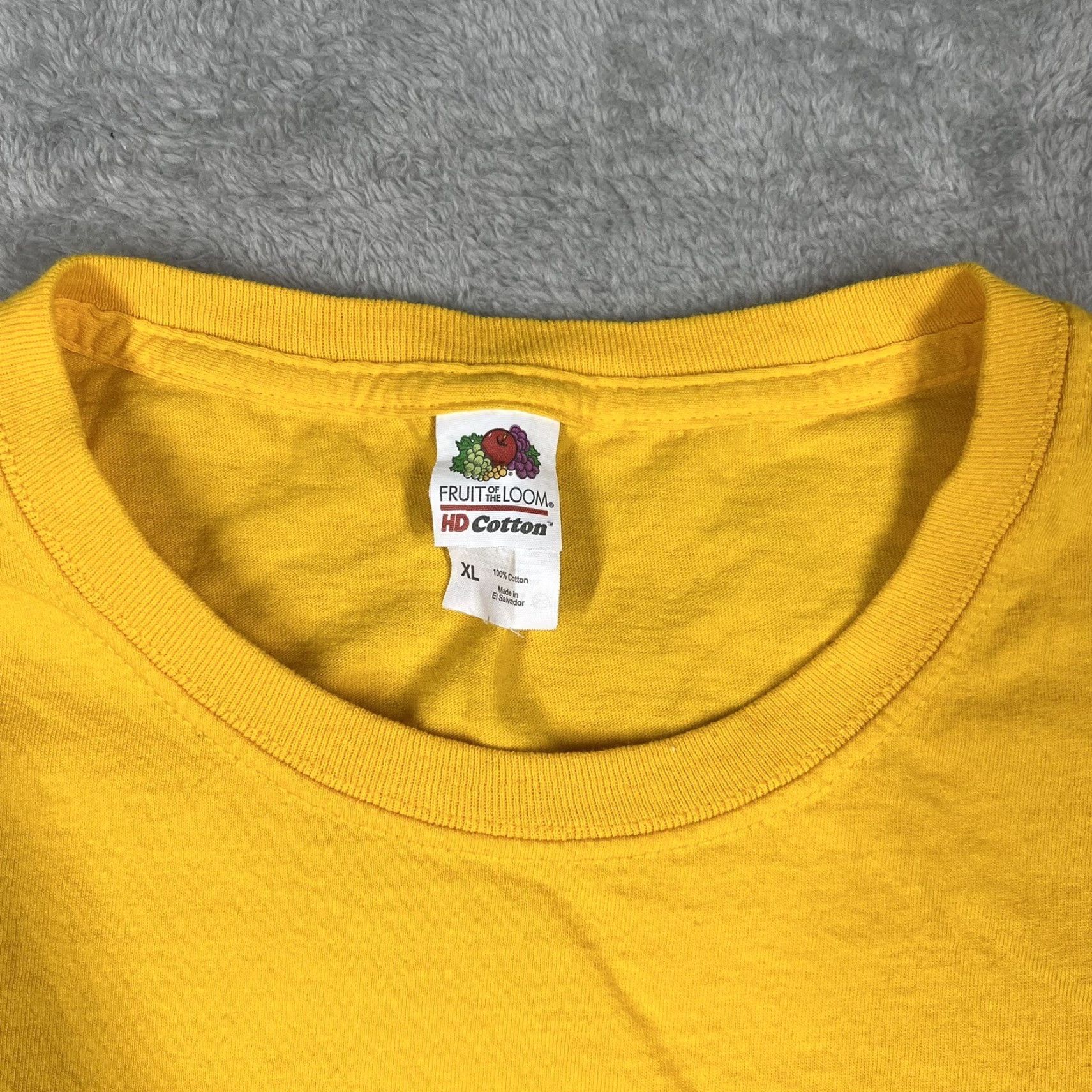Fruit Of The Loom Golden State Warriors T-Shirt Unisex Adults XL Gold 2022 NBA Finals Short Sleeve Blooded HP Size US XL / EU 56 / 4 - 6 Thumbnail