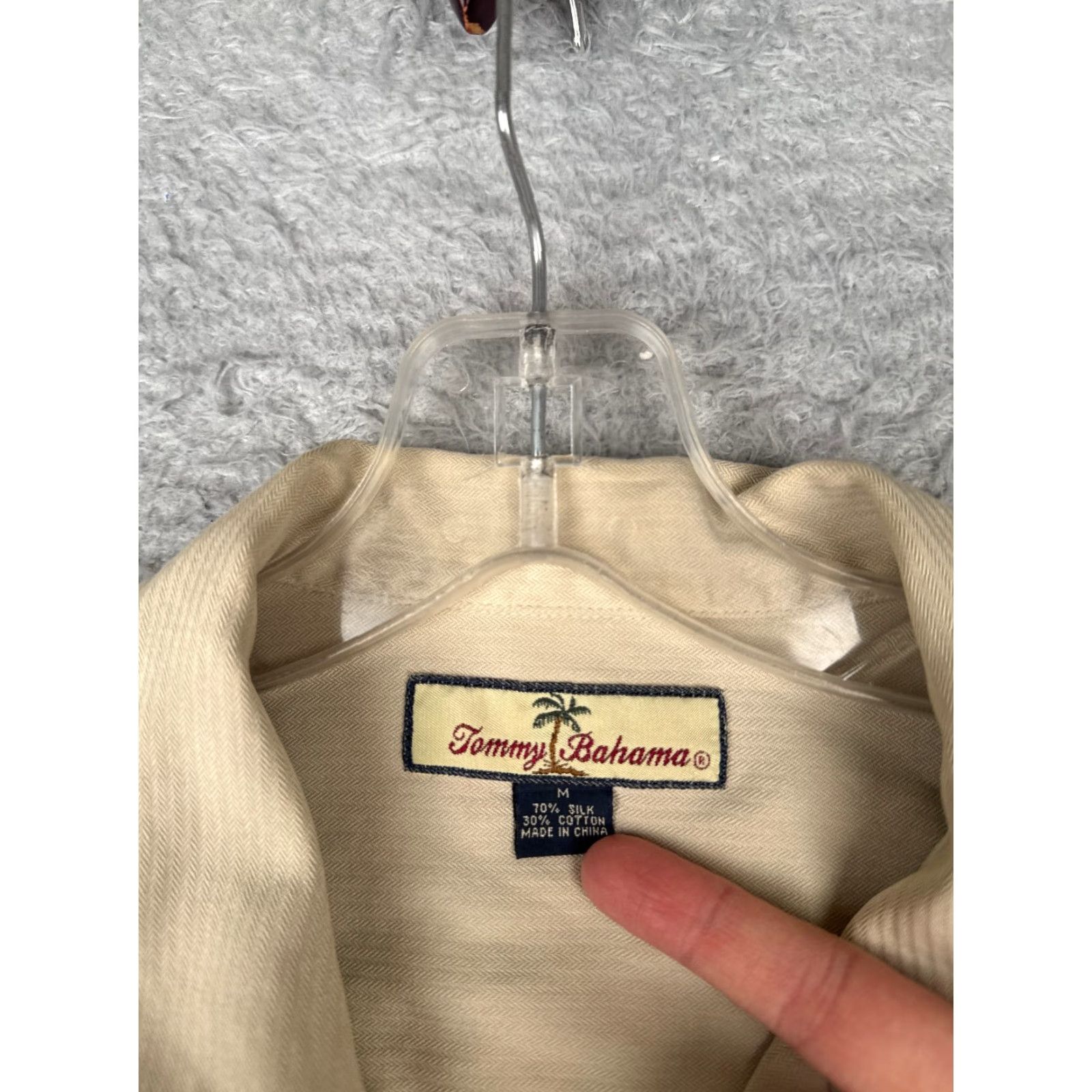 Tommy Bahama Tommy Bahama Shirt Men Medium Beige Silk Blend Hawaiian Wood Button Up Size US M / EU 48-50 / 2 - 7 Thumbnail