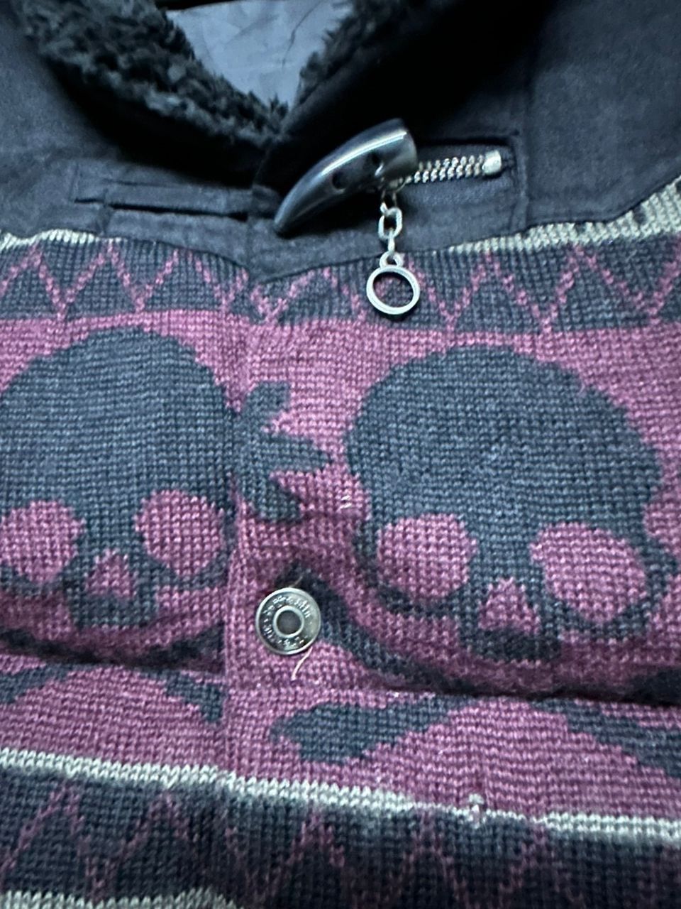 In The Attic Vtg🔥In The Attic Puffer Vest Buttoned Skull Jacket Size 44L - 9 Thumbnail