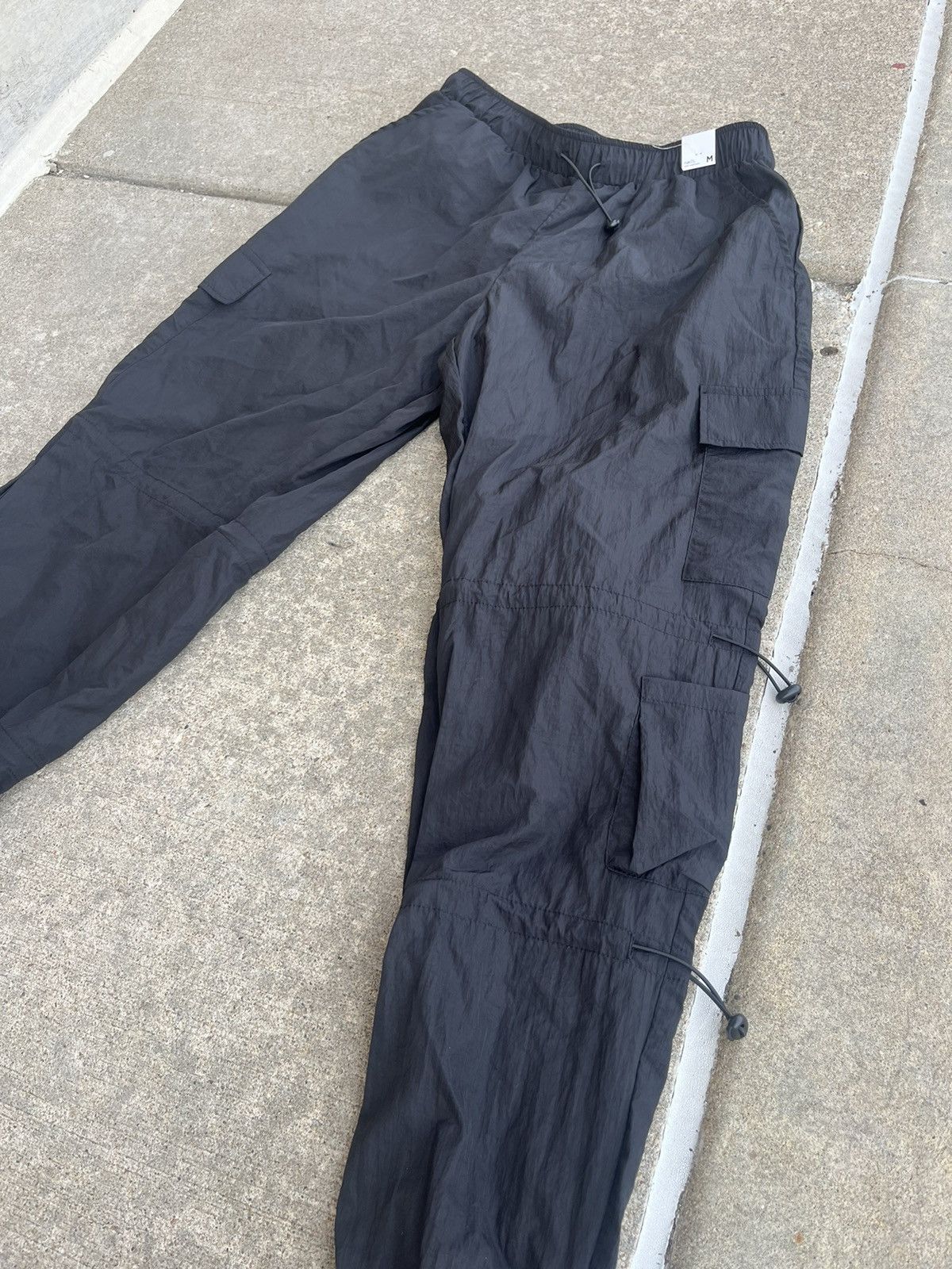 Other Black cargo parachute pants Size US 32 / EU 48 - 2 Thumbnail