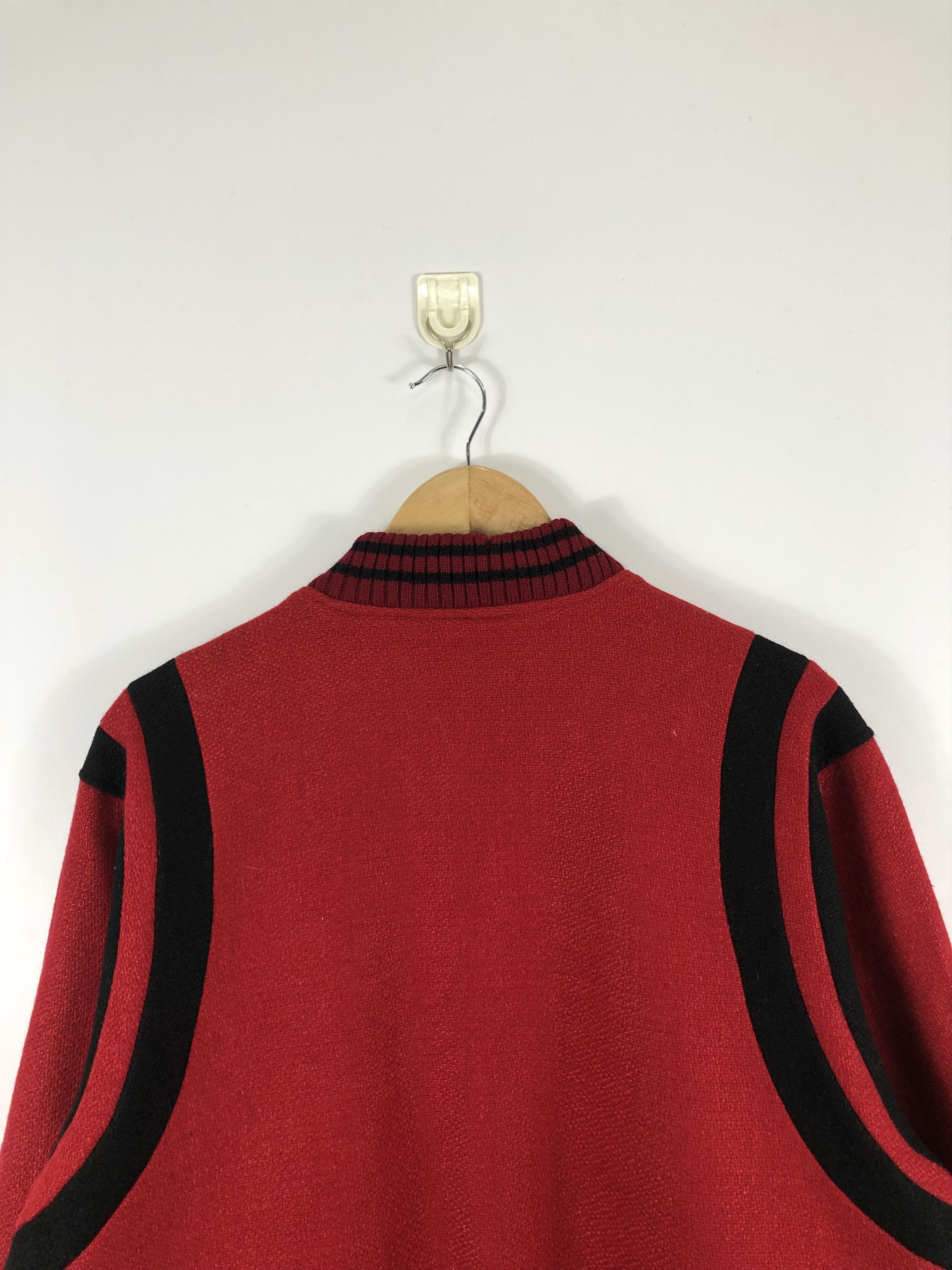 Japanese Brand Vintage 90s NFL Embroidery Logo Varsity Jacket Red V0285 Size US L / EU 52-54 / 3 - 4 Thumbnail
