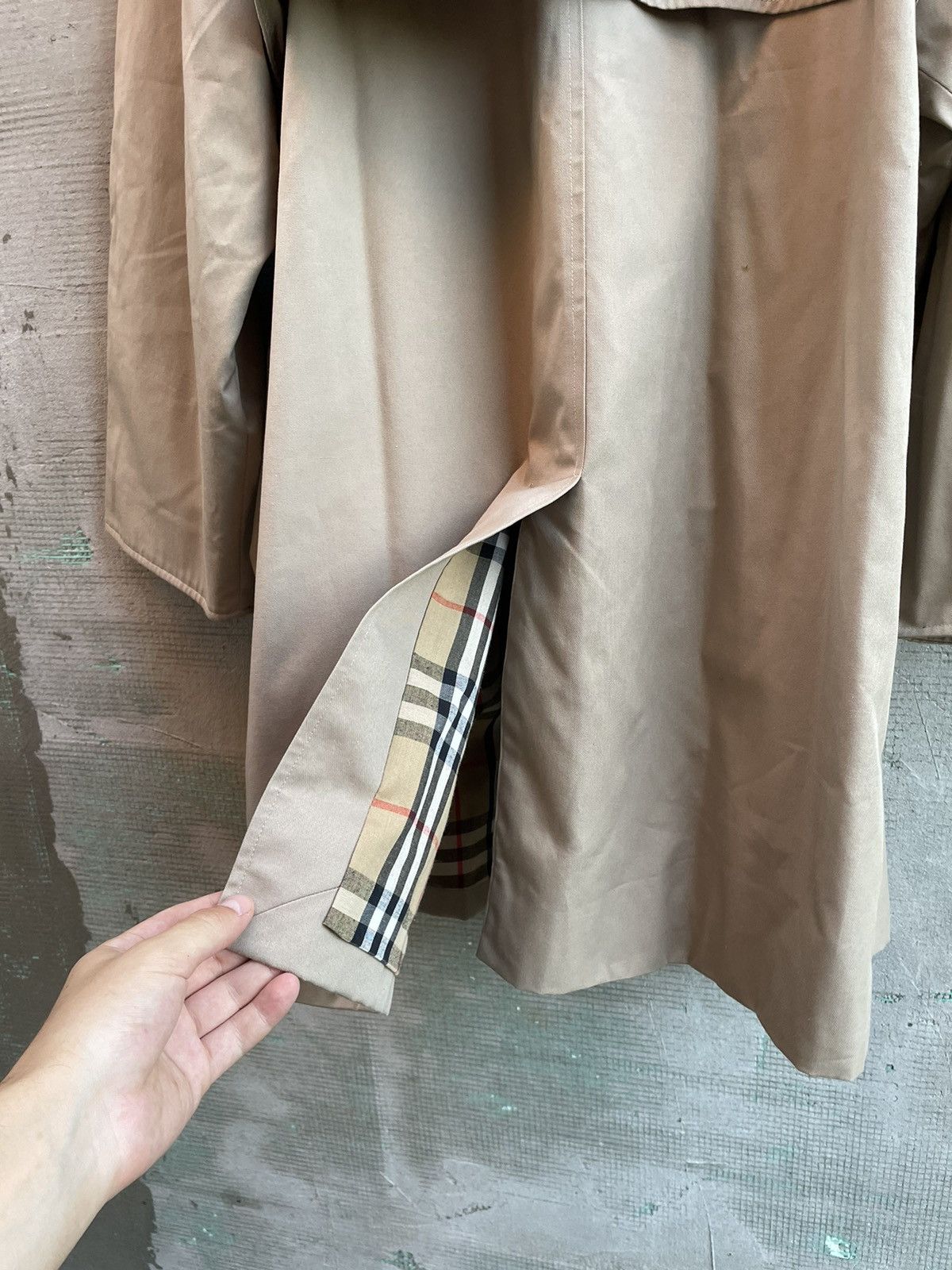 Burberry × Designer Burberry Burberrys Vintage 90s Nova Check Beige Trench Coat Size US L / EU 52-54 / 3 - 16 Thumbnail