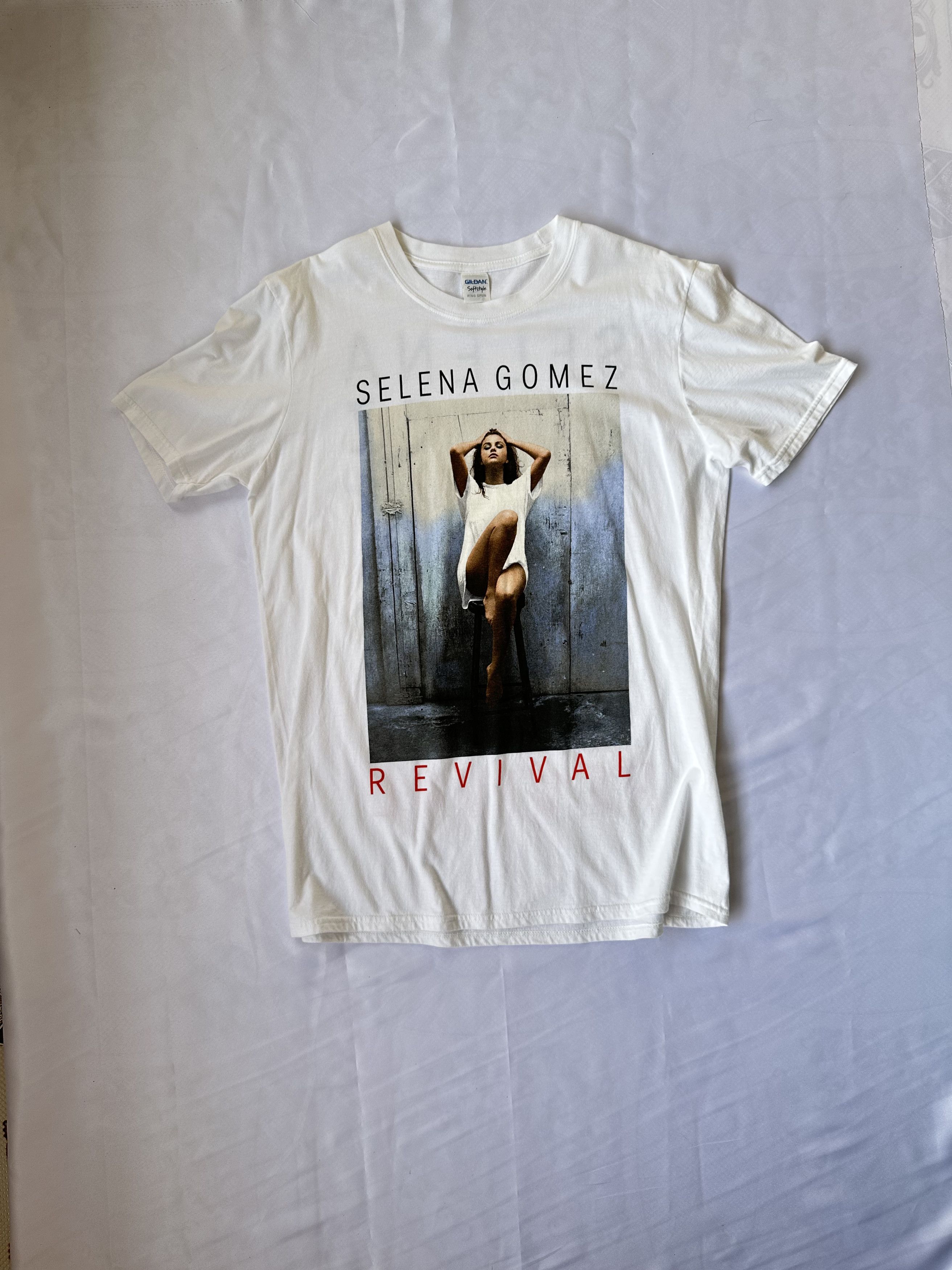 Band Tees × Rap Tees SELENA GOMEZ REVIVAL TOUR SHIRT Size L / US 10 / IT 46 - 1 Thumbnail
