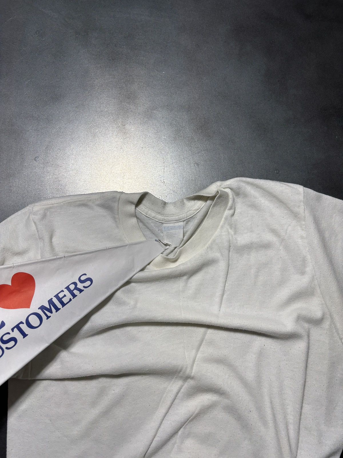 Vintage Vintage Blank Tee 1980s White T-Shirt Made in USA Thin Small Size US S / EU 44-46 / 1 - 10 Thumbnail