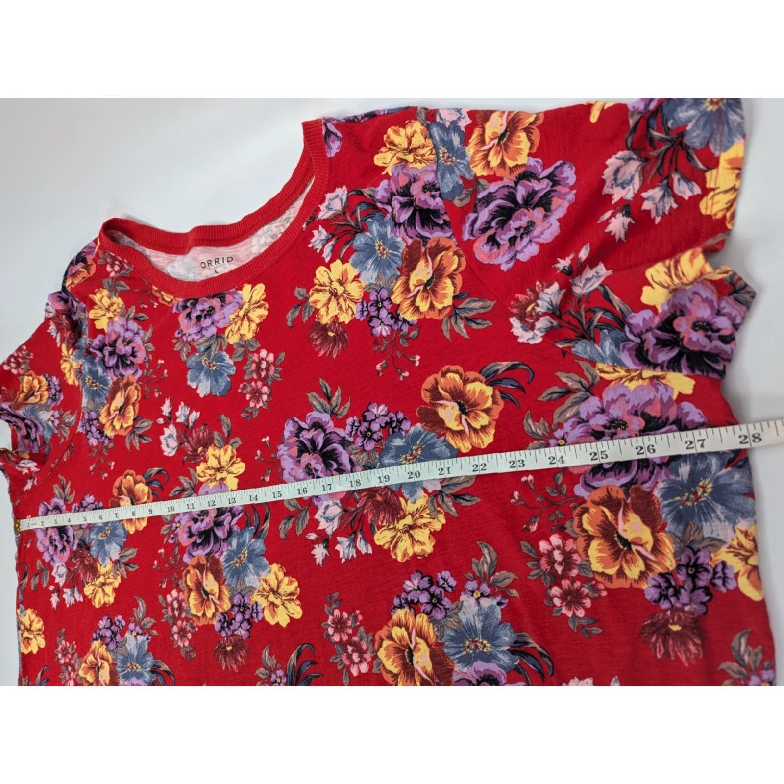 Torrid Torrid Red Floral Classic Fit Short Sleeve Crew Neck Stretch Plus Size 4X T-Shirt Size 40" / US 18 - 4 Thumbnail