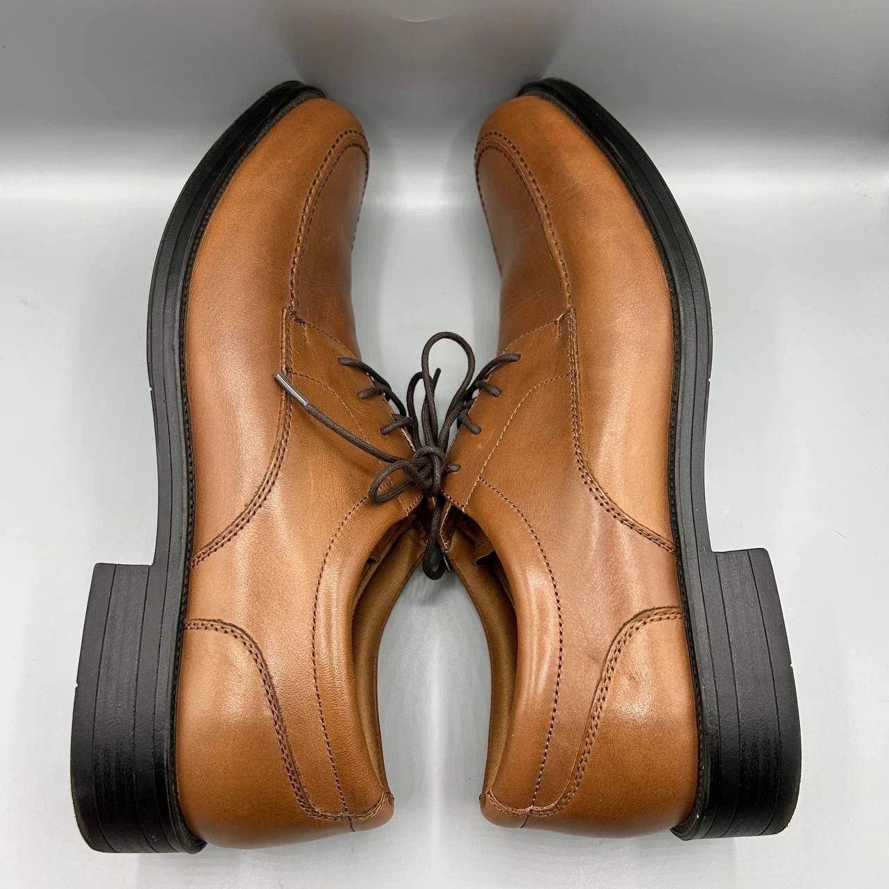 G.H. Bass & Co. G.H Bass & Co. Sheldon Derby Dress Shoes 11M Leather Moc Toe Size US 11 / EU 44 - 9 Thumbnail