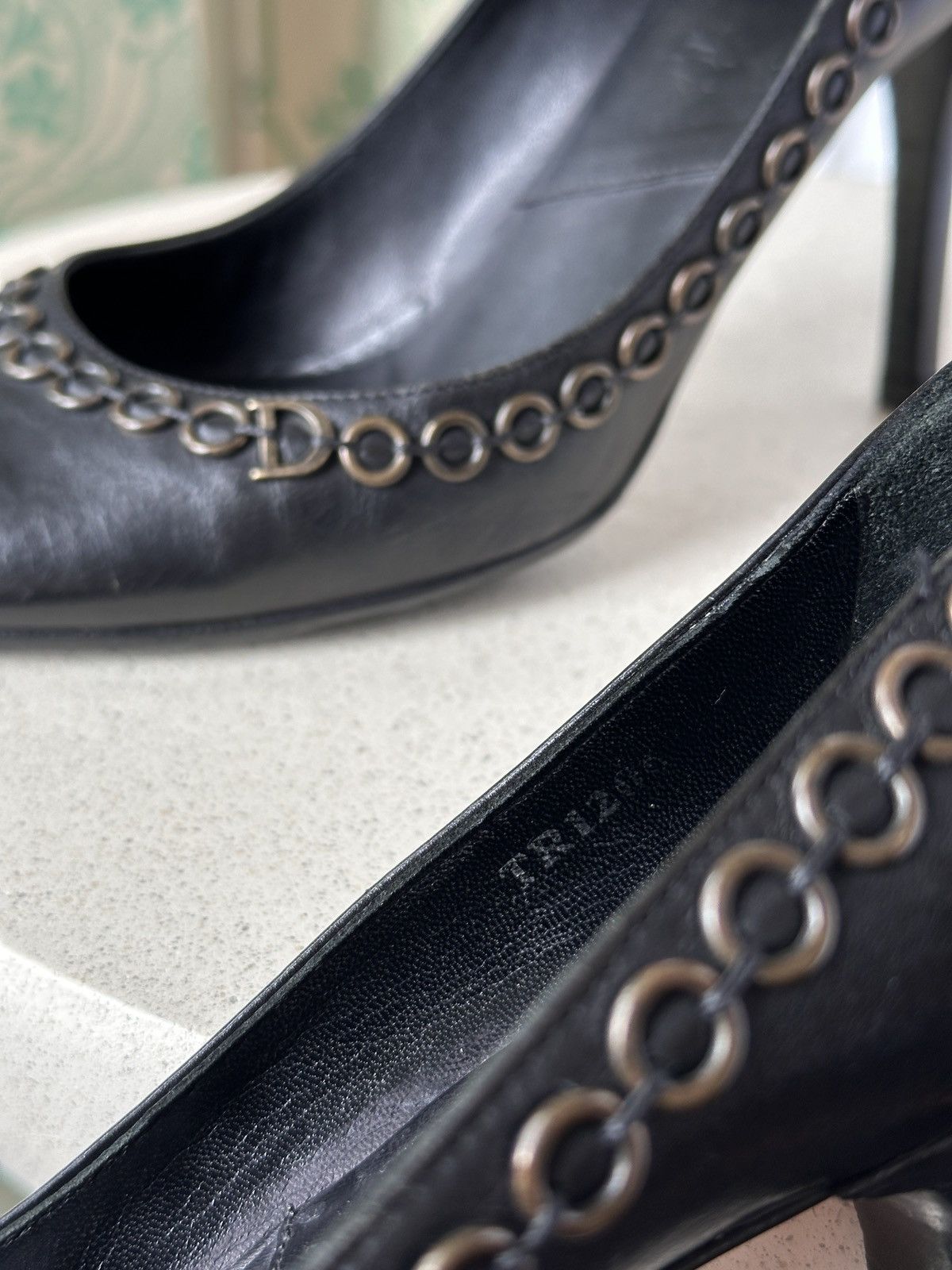 Dior DIOR Black Leather Chain Detail Pumps CD Logo EU 39 / US 9 Size US 9 / IT 39 - 12 Thumbnail