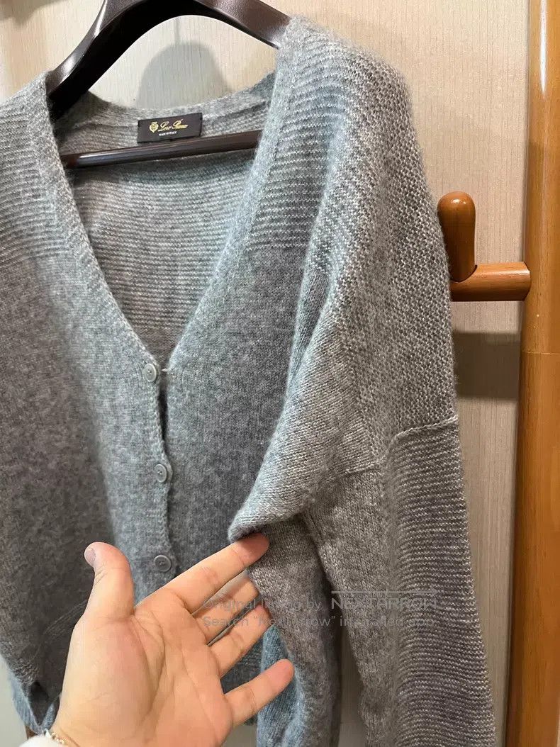 Loro Piana Loro Piana Cashmere Cardigan Size M / US 6-8 / IT 42-44 - 2 Thumbnail