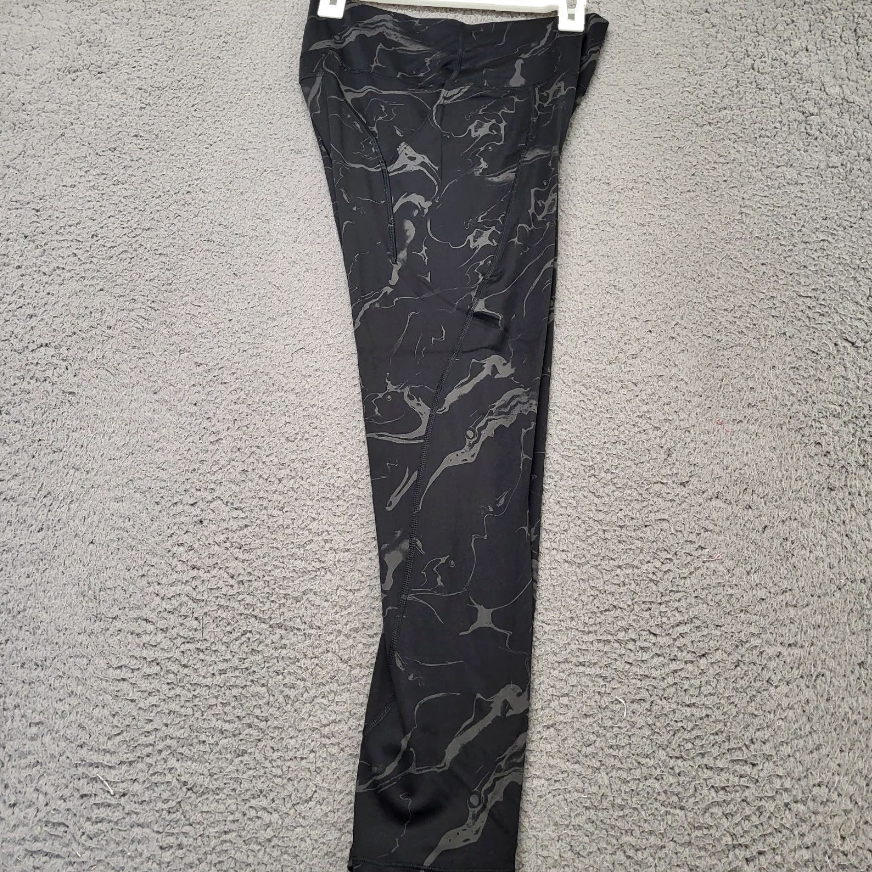Vintage All in Motion Leggings Womens XL HIGH-RISE 7/8 Jet Black Quick Dry NWT Cross Training Gym Yoga Athletic Slim Skinny Size 40" / US 18 - 6 Thumbnail