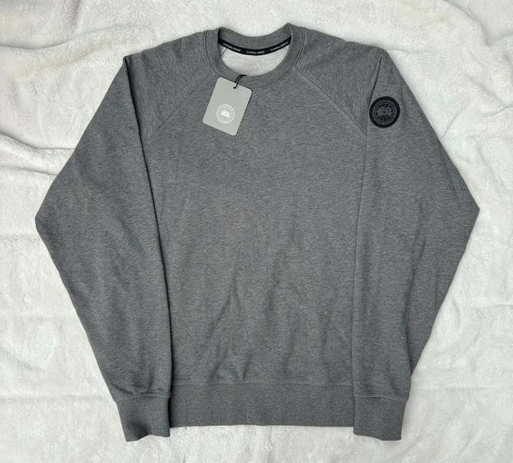 Canada Goose Canada Goose Stone Grey Badge Crewneck Size US S / EU 44-46 / 1 - 1 Thumbnail