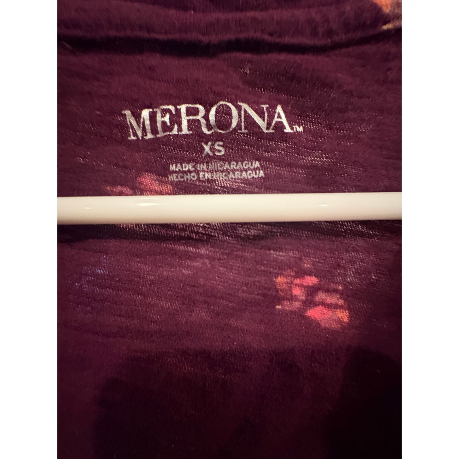 Merona Merona Women’s XS Purple Floral V-Neck Short Sleeve Tee Size XS / US 0-2 / IT 36-38 - 3 Thumbnail