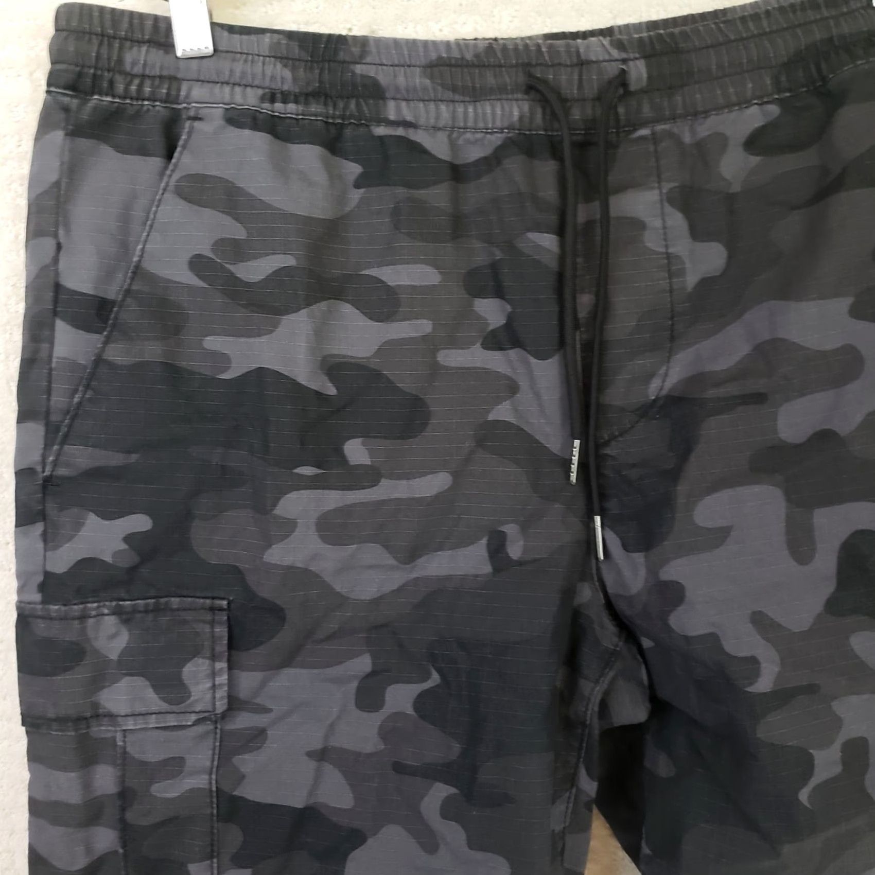 Vintage Lazer Cargo Shorts MEN'S L BLACK CAMO 36X11 100% COTTON Drawstring Pockets Cargo Shorts Regular Rise Vintage: No Size US 33 - 2 Thumbnail