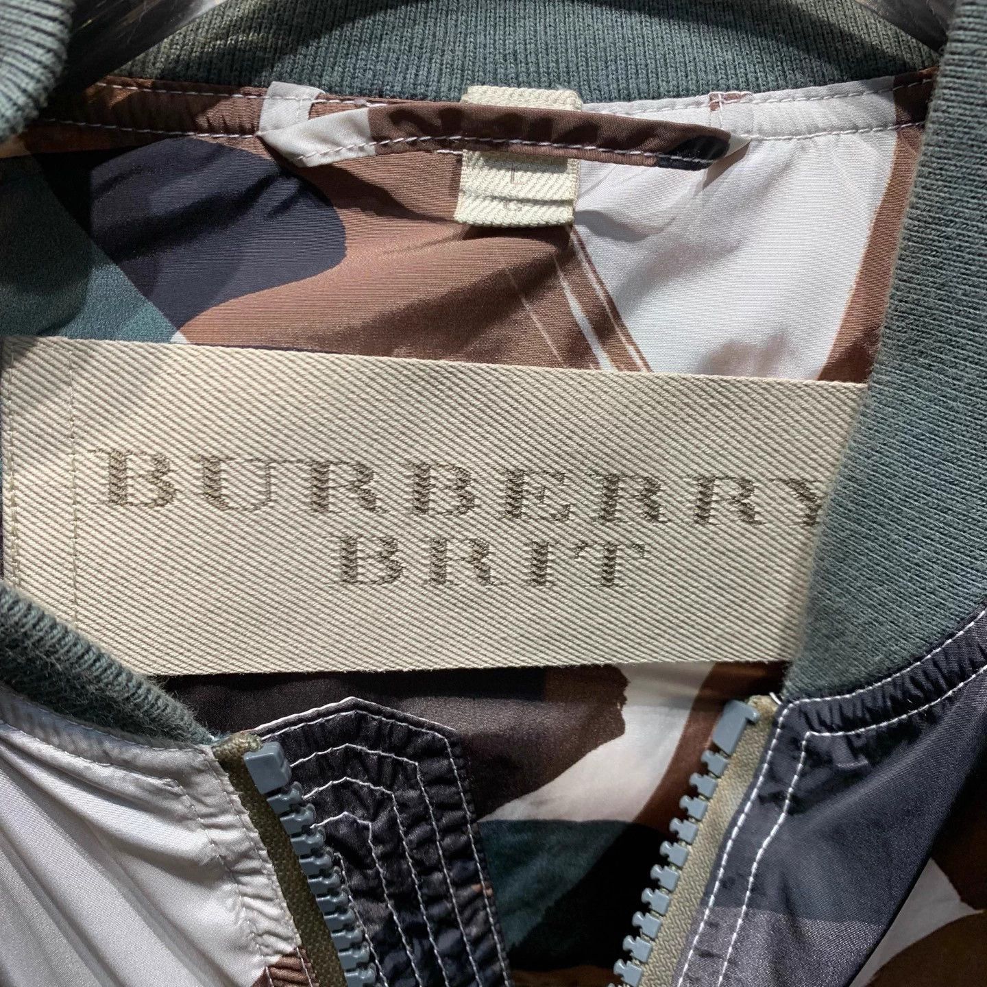 Burberry Burberry Camouflage Pilot Jacket Size L Size US L / EU 52-54 / 3 - 2 Thumbnail