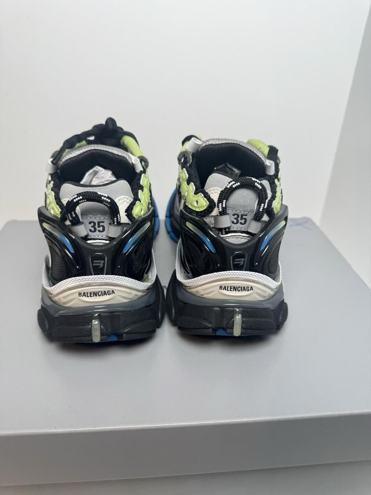 Balenciaga Balenciaga Runner Sneakers Green Blue Grey Women’s Size 35 Size US 5 / IT 35 - 4 Thumbnail