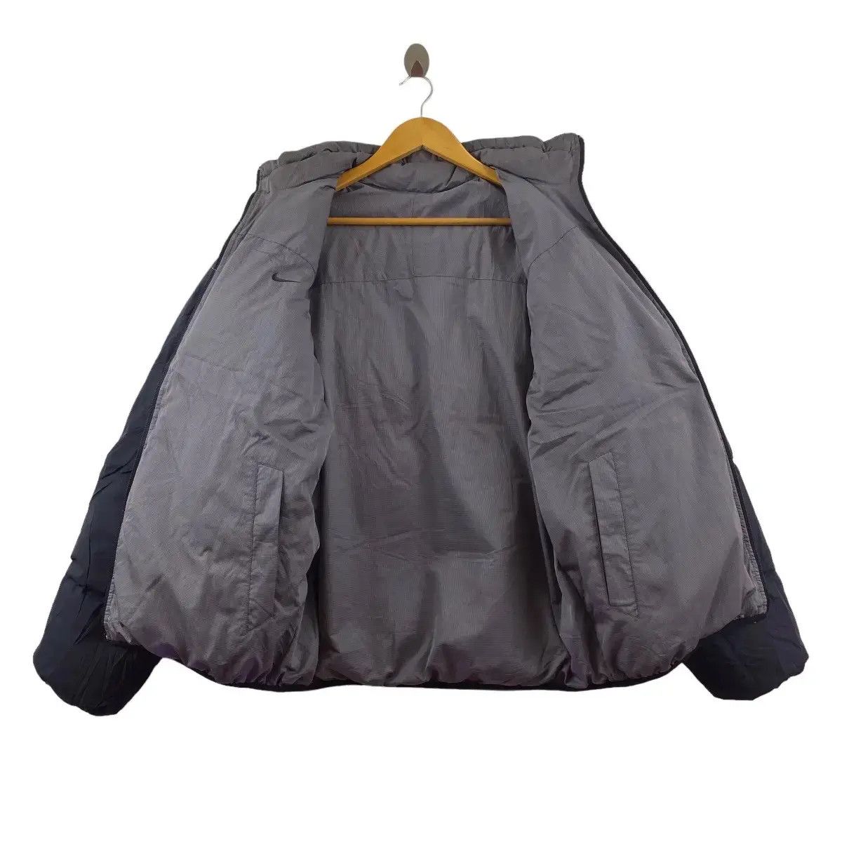 Nike Vintage NIKE SWOOSH Logo Reversible Puffer Outdoor Jacket Size US L / EU 52-54 / 3 - 6 Thumbnail