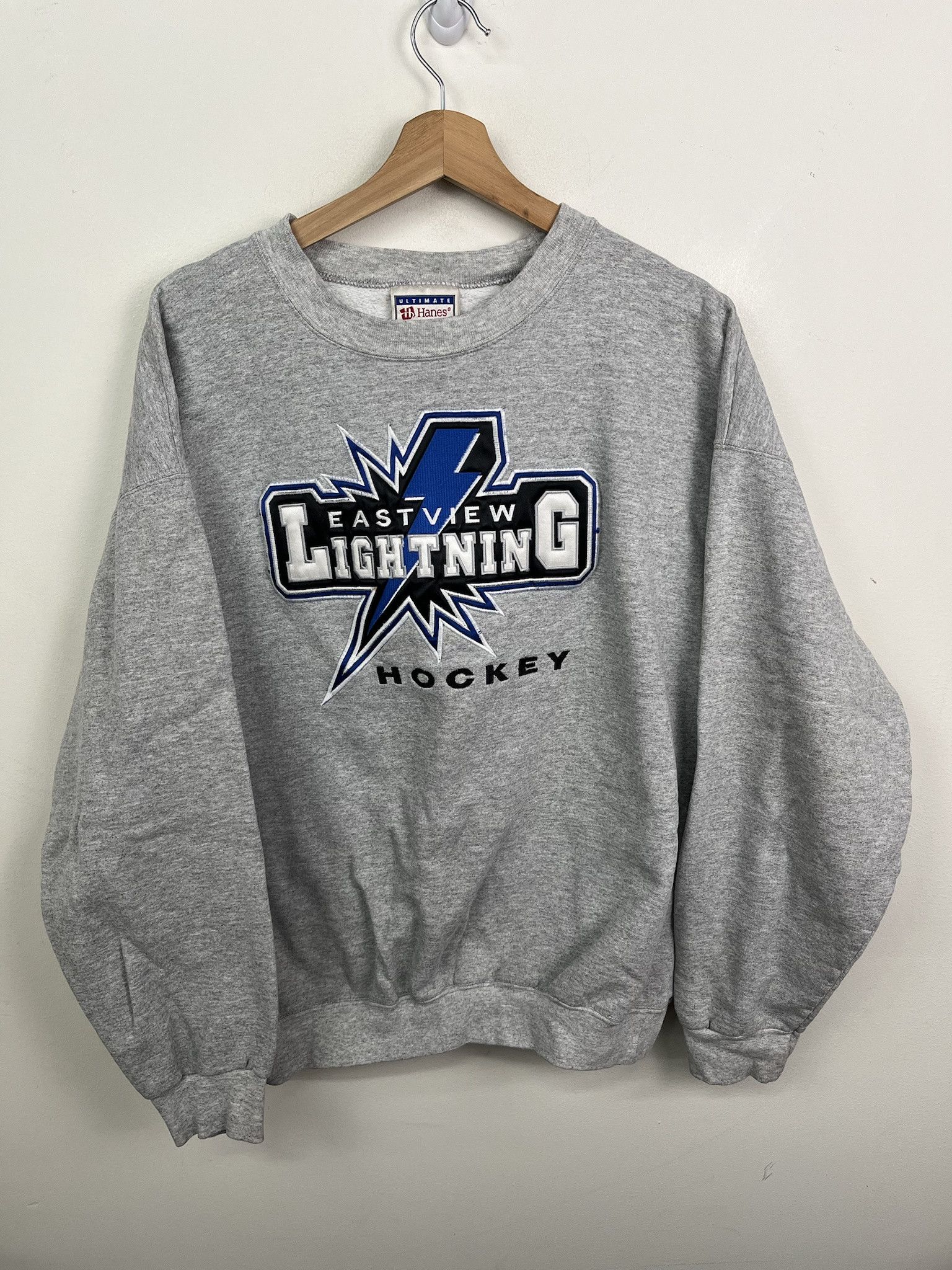 Vintage 1990s Crewneck Lightning Hockey Embroider Logo Sweatshirt Size L