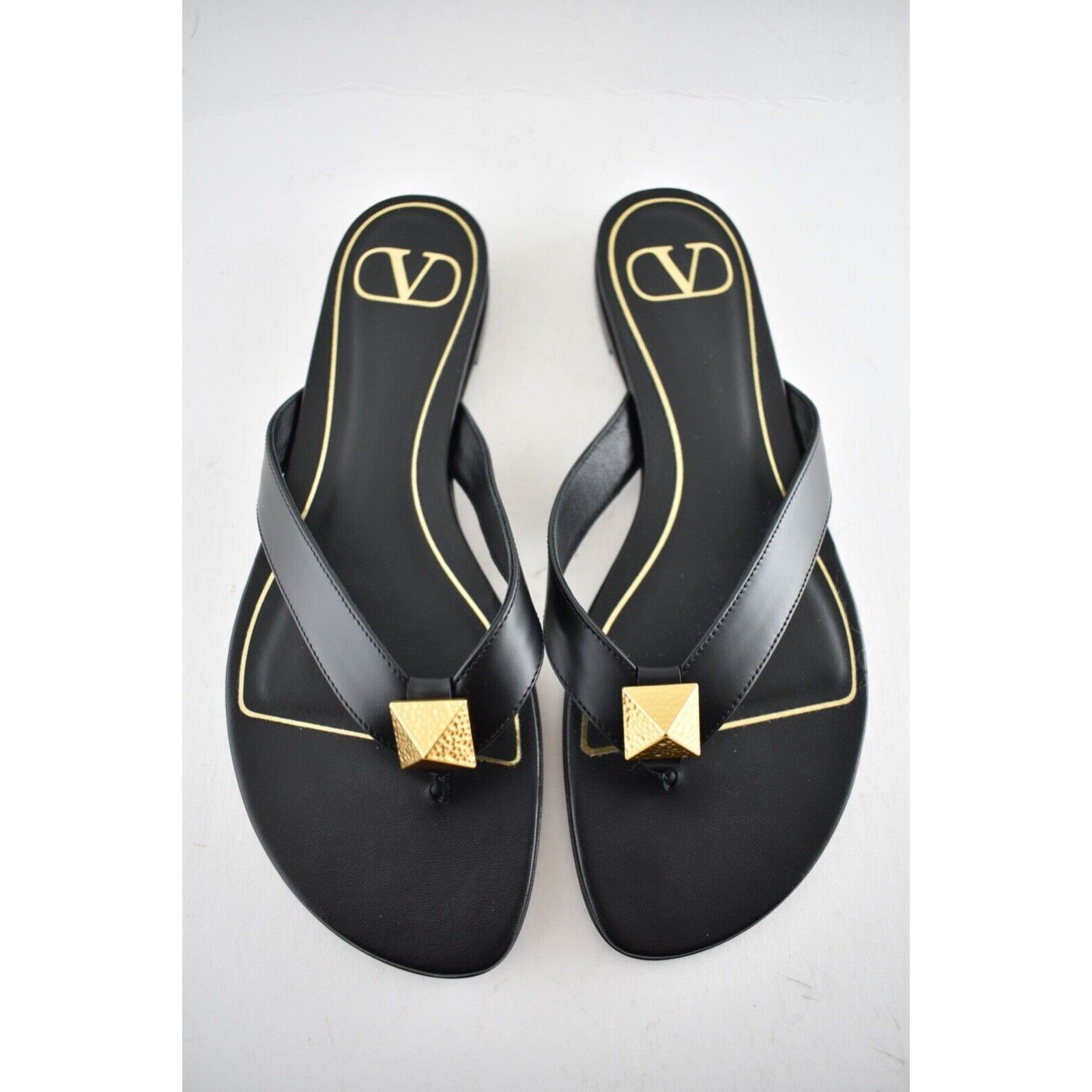 Valentino Valentino Rockstud Roman Stud Black Gold Leather Thong Size US 5.5 / IT 35.5 - 7 Thumbnail