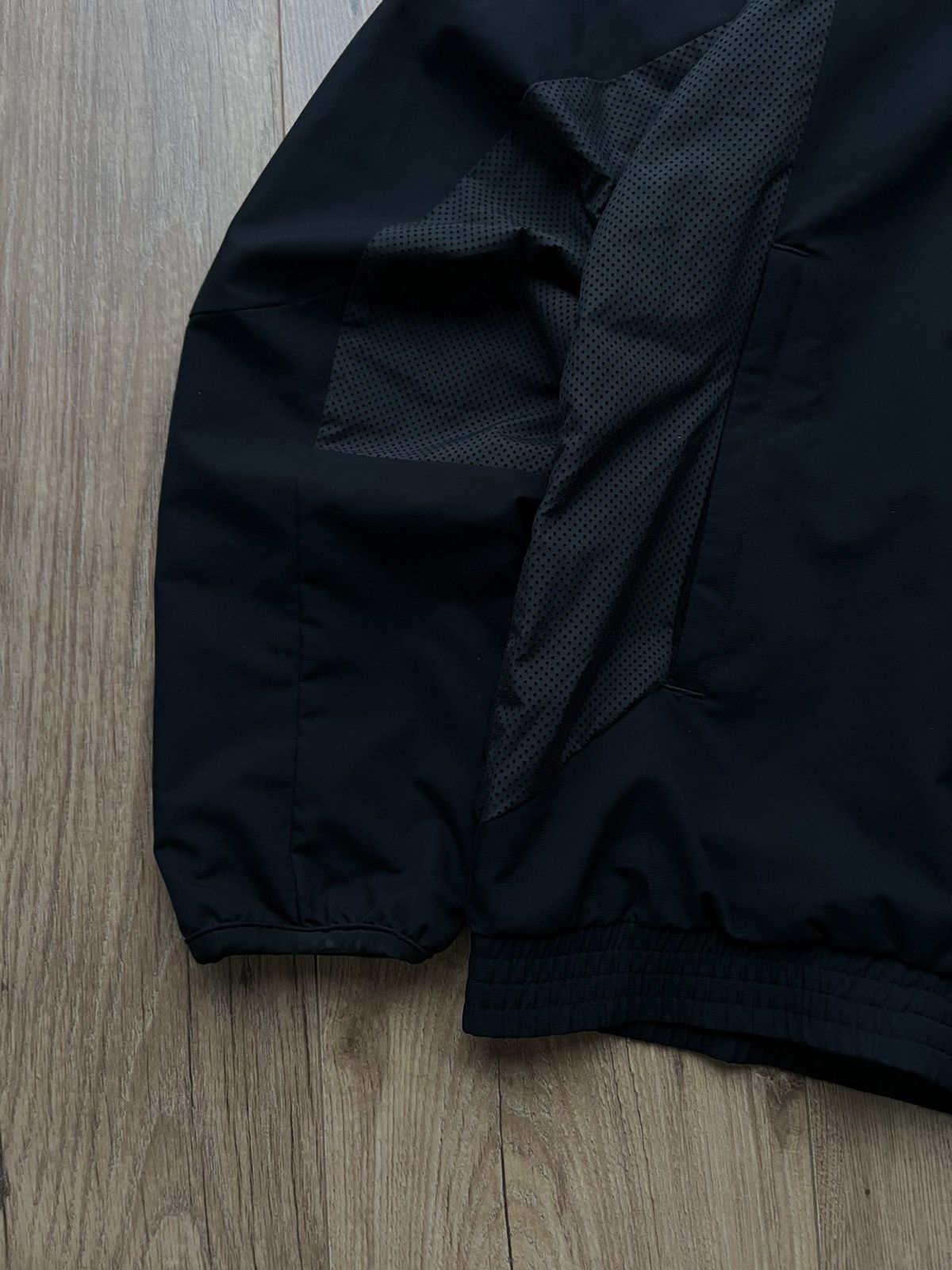 Nike 00’s NIKE AOR MAX LTD VINTAGE TRACK JACKET SWOOSH LOGO Y2K Size US XL / EU 56 / 4 - 5 Thumbnail