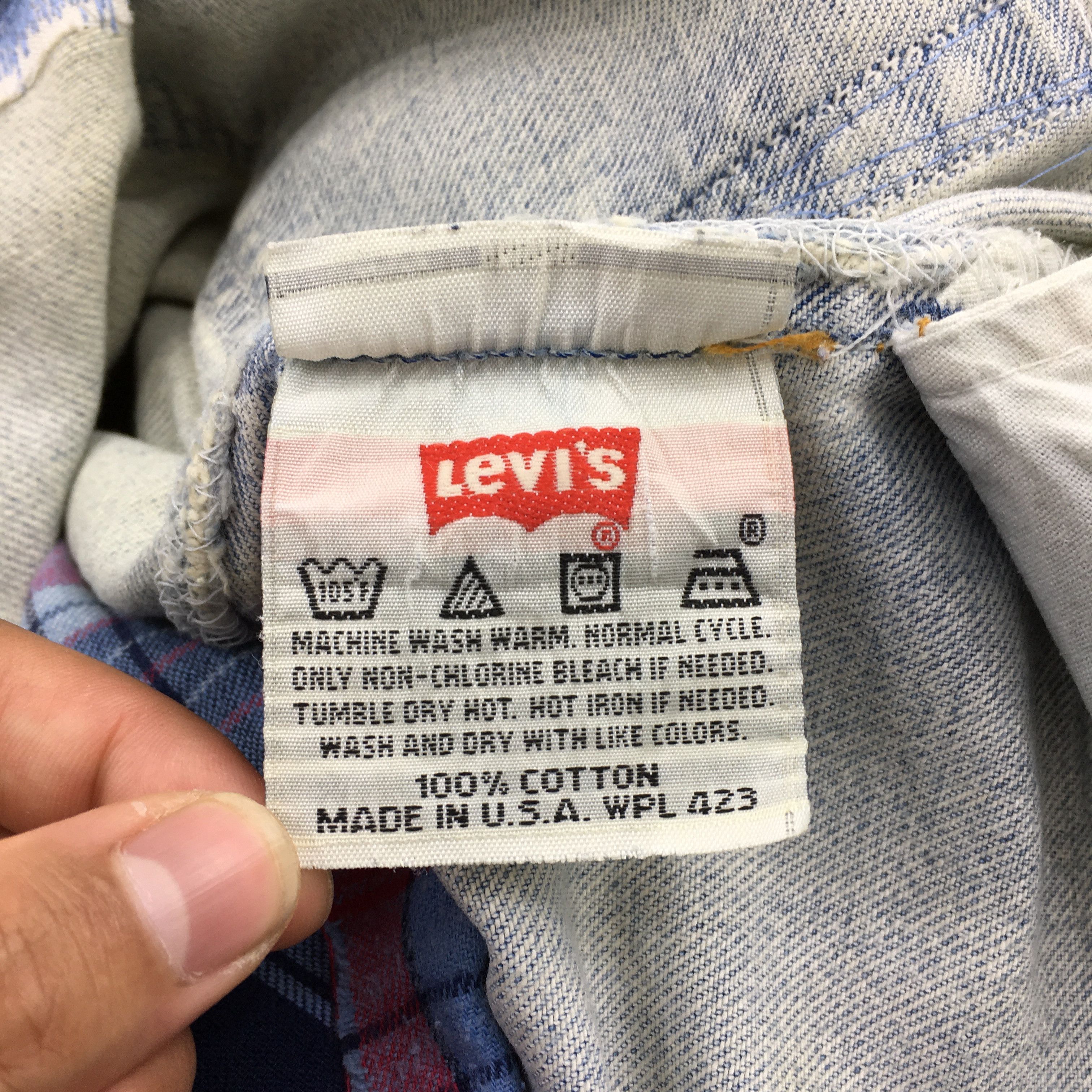 Levi's Size 30x31.5 Vintage 90s Levi's 501 Faded Blue Jeans S562 Size US 30 / EU 46 - 13 Thumbnail