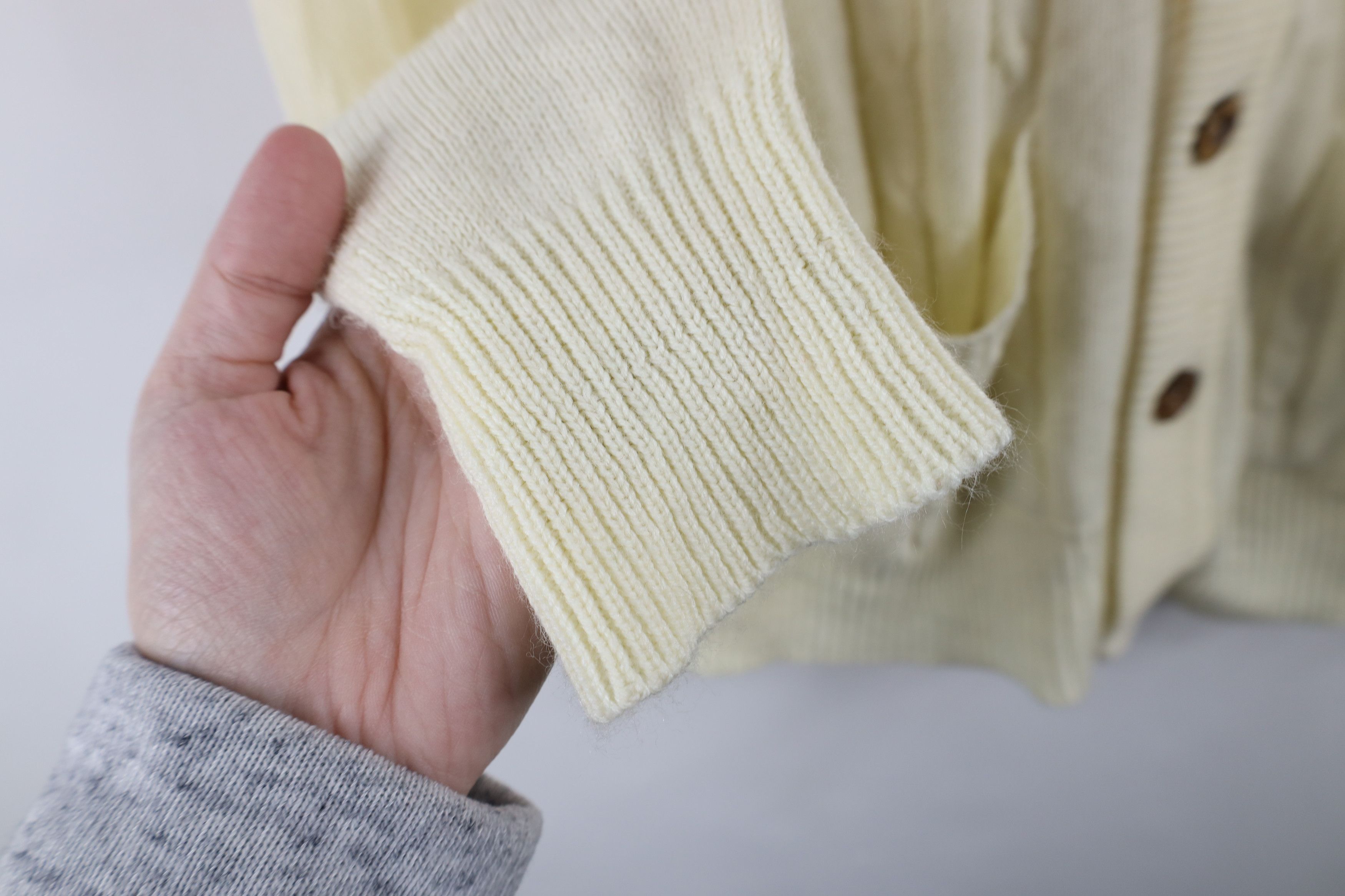 Vintage Vintage 70s Streetwear Knit Cardigan Sweater Pale Yellow Size US S / EU 44-46 / 1 - 9 Thumbnail