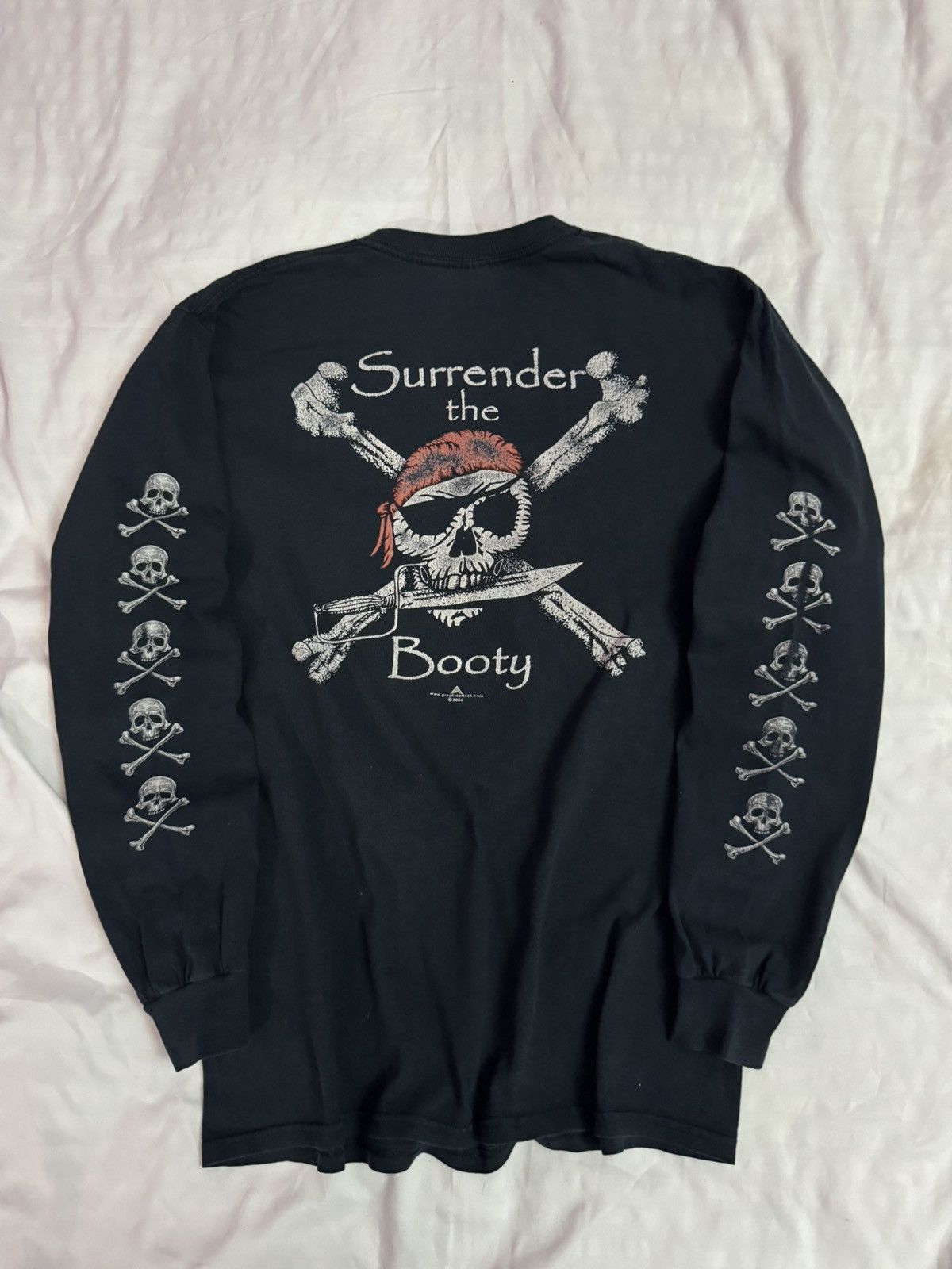 Vintage 2000s Booty Skull Graphic Attack Long Sleeve Tees Size US M / EU 48-50 / 2 - 3 Thumbnail