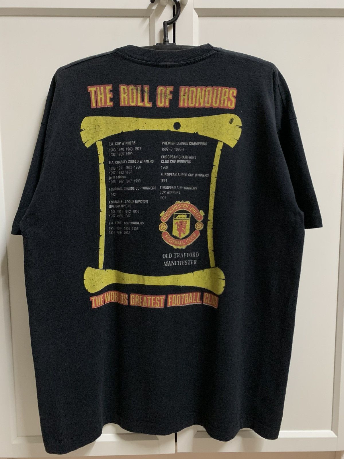 Vintage 🔴 Vintage Manchester United “Roll of Honour” Tee Size US XL / EU 56 / 4 - 2 Thumbnail