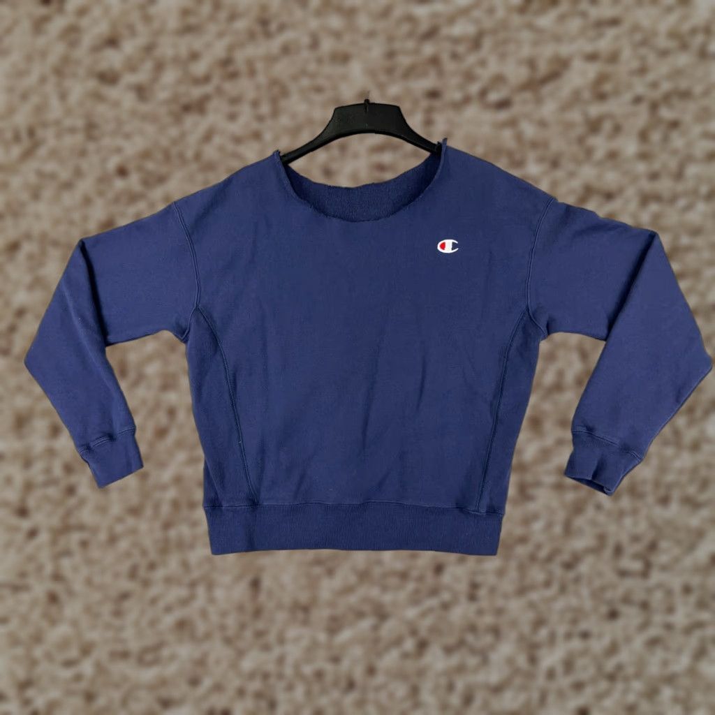 Champion VINTAGE Champion Sweater Womens Adult Medium Blue Cotton Blend Crew Neck 80s Size M / US 6-8 / IT 42-44 - 1 Thumbnail