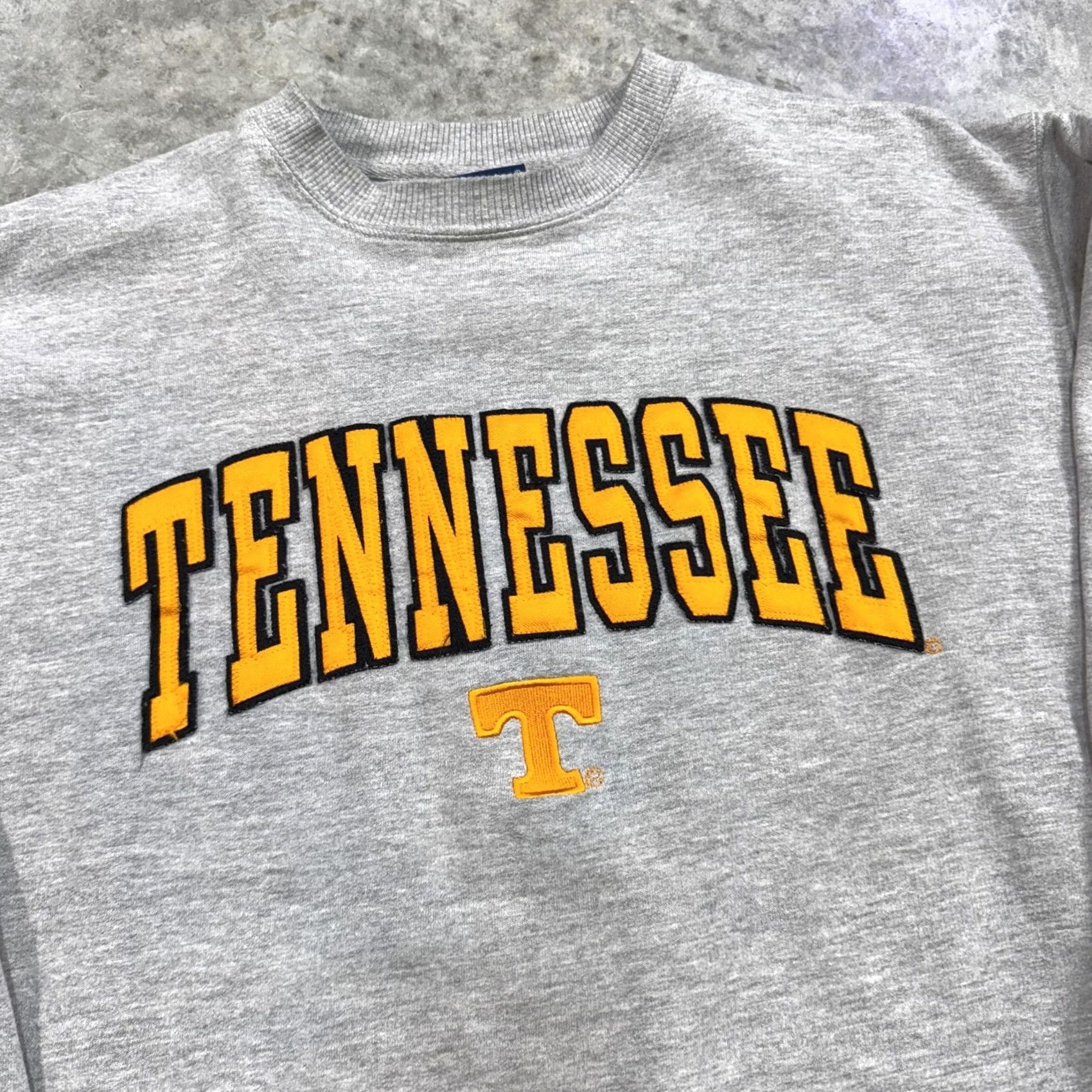 NCAA Tennessee Sweatshirt Mens Large OVB Old Varsity Brand Crewneck Pullover NCAA Gray Graphic Print Embroidered Logo University Sports College Vintage: No Size US L / EU 52-54 / 3 - 3 Thumbnail