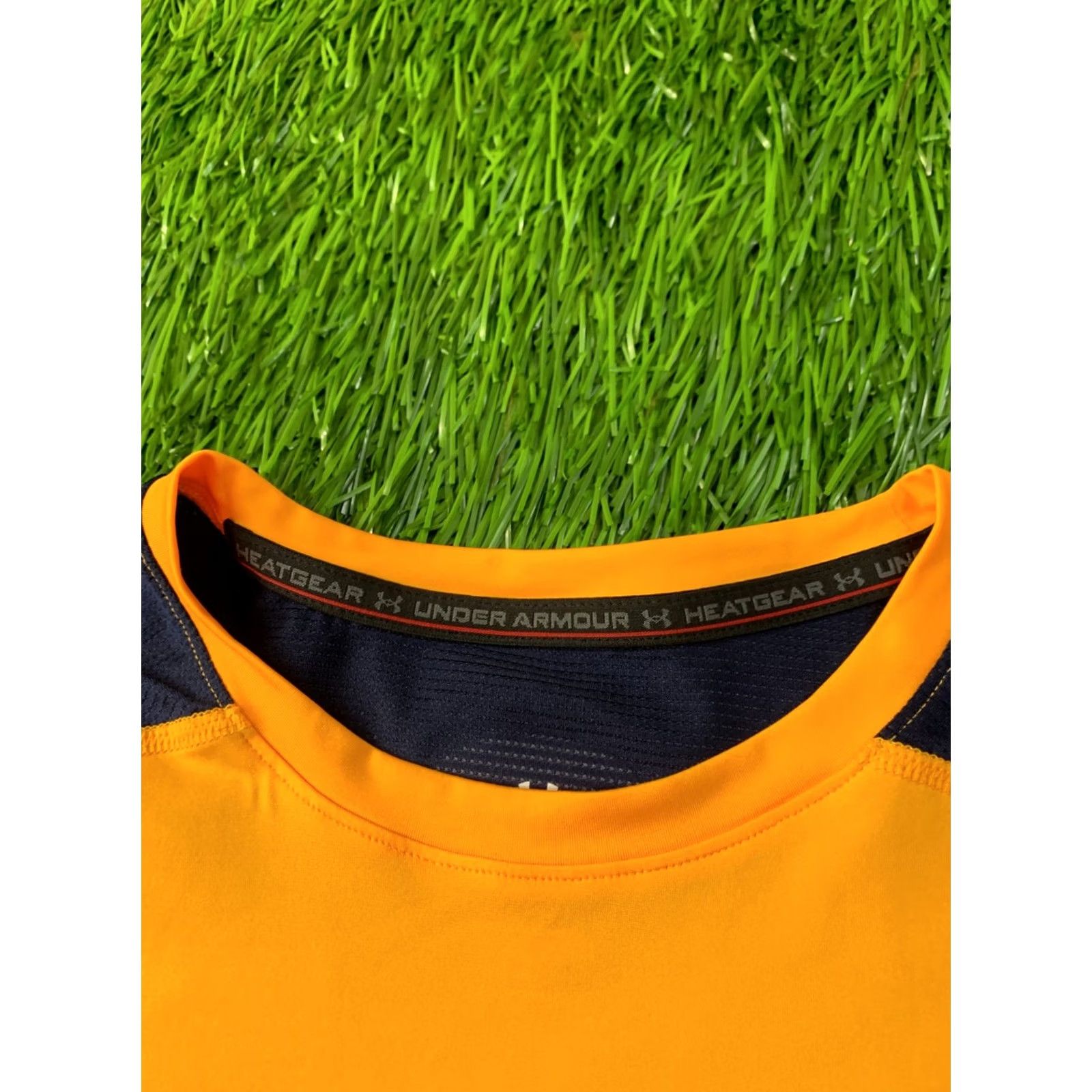 Under Armour Under Armour HeatGear Shirt Men L Orange Navy 2022 Training Compression Jersey 74 cm 55 cm Crew Neck Short Sleeve Size US L / EU 52-54 / 3 - 5 Thumbnail