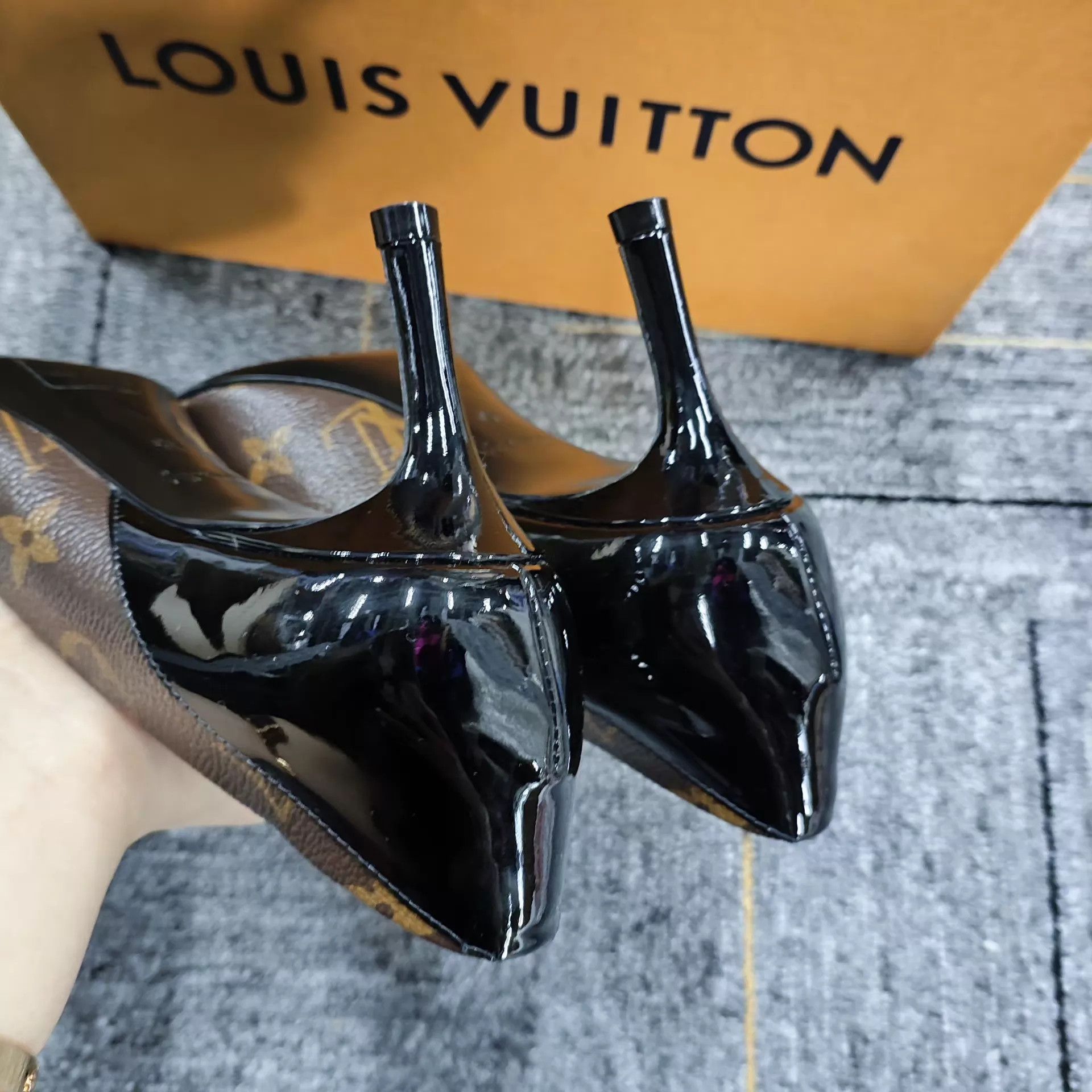 Louis Vuitton LV Monogram High Heels Women's 35 Size US 4.5 / IT 34.5 - 2 Thumbnail