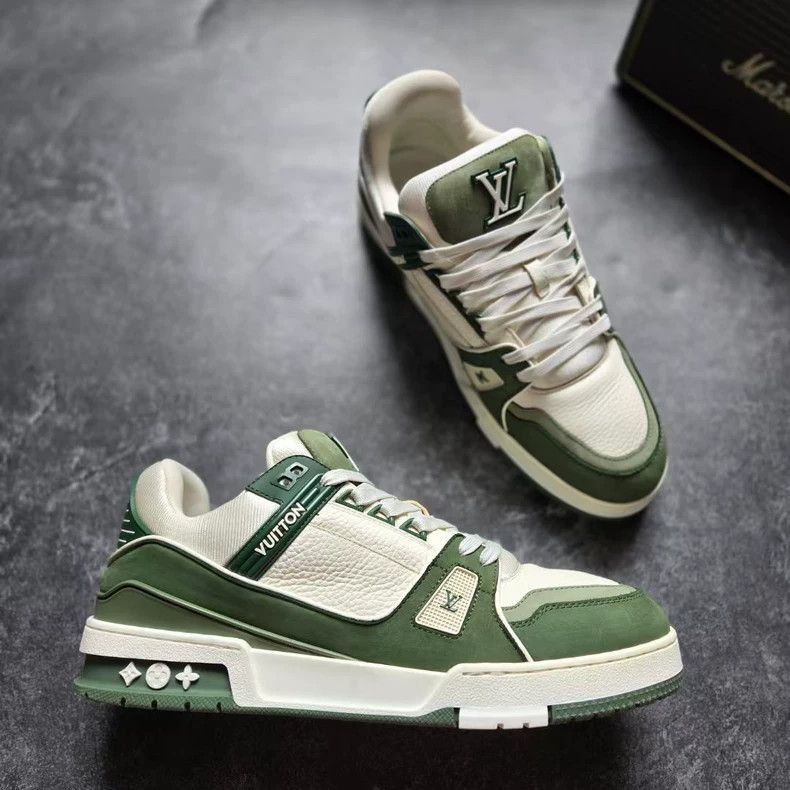 Louis Vuitton Louis Vuitton Trainer White Green Suede-2506 Size US 9 / EU 42 - 5 Thumbnail