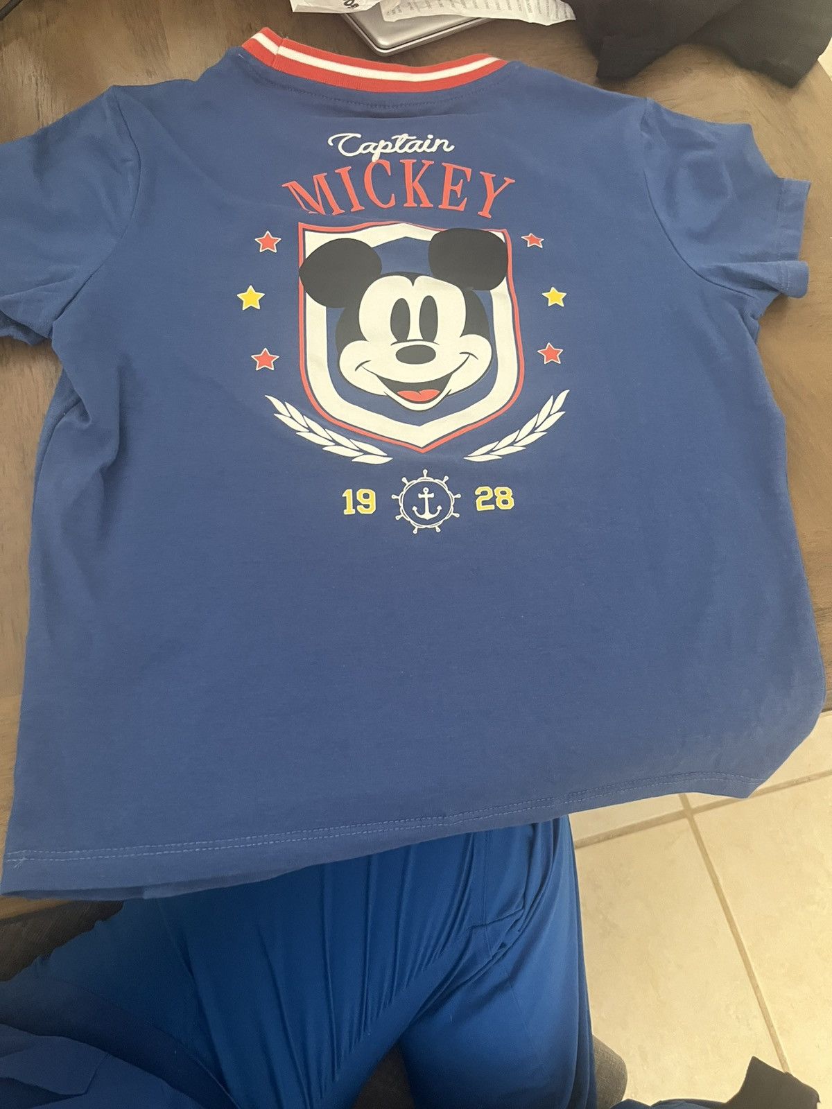 Disney Disney shirt Size ONE SIZE - 2 Thumbnail