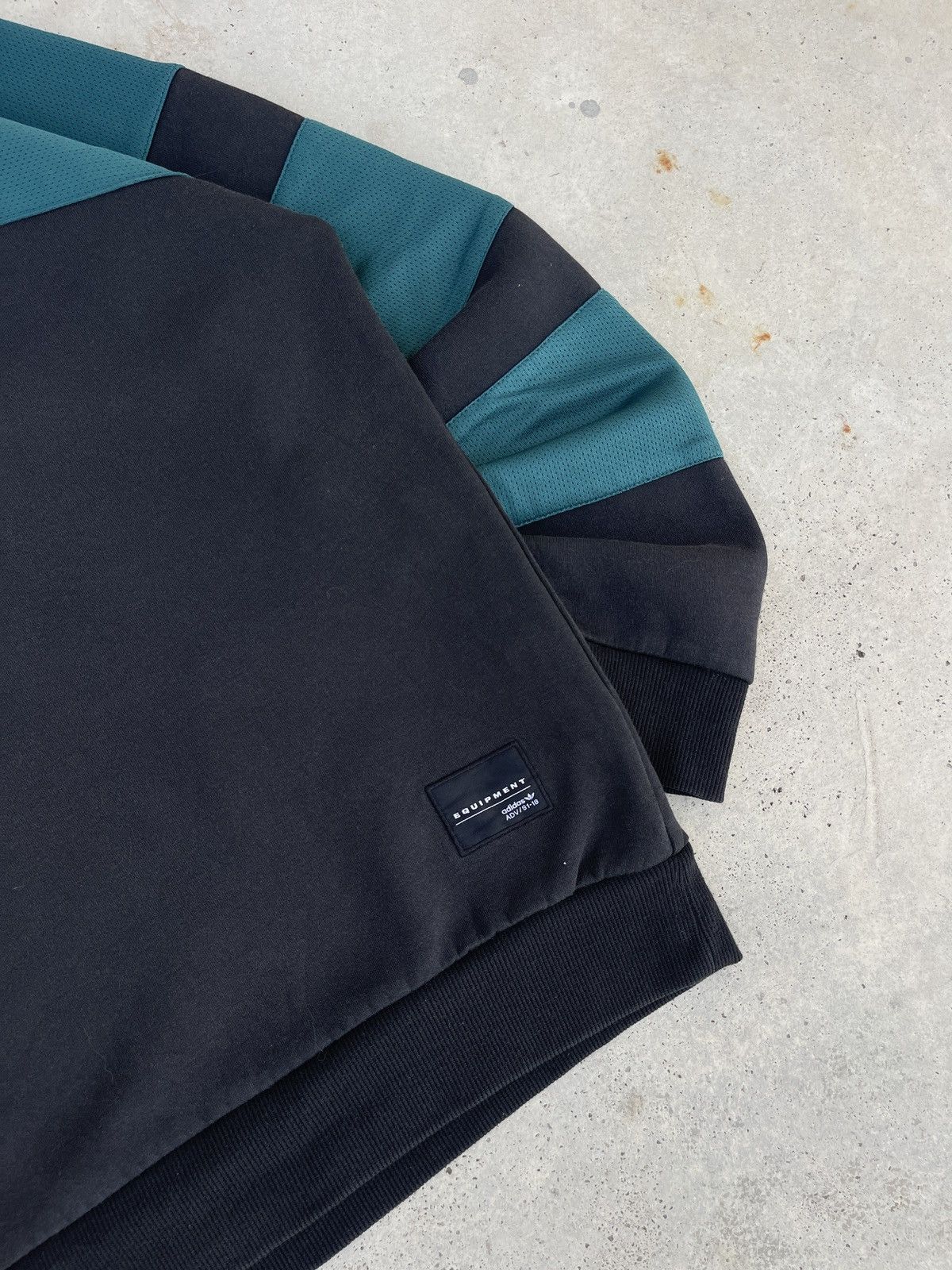 Adidas × Vintage Adidas Equipment ADV/19-18 Pullover Hoodie Size US L / EU 52-54 / 3 - 5 Thumbnail
