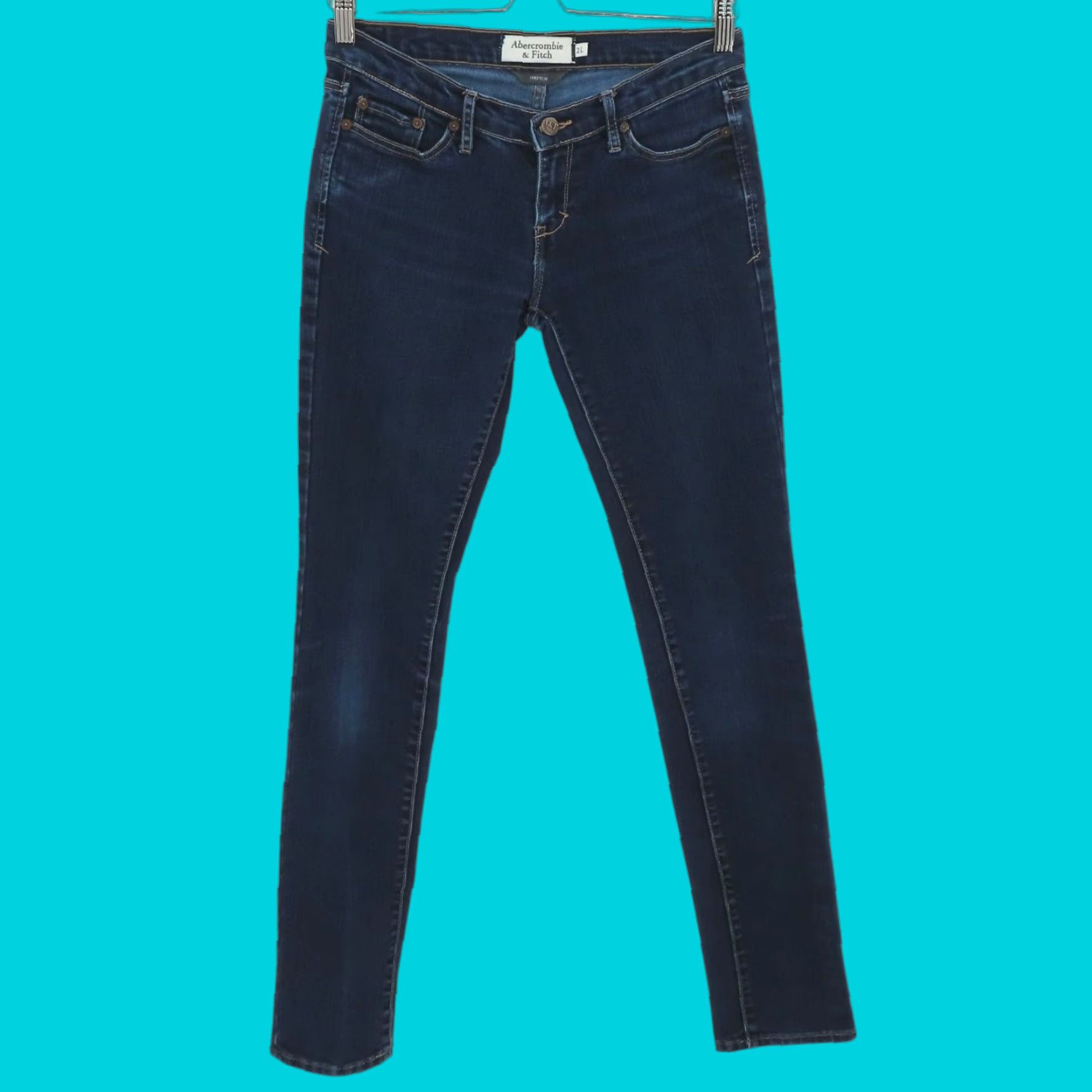 Abercrombie & Fitch Abercrombie & Fitch Jeans Women 2L 2 Long Erin Low Rise Blue Denim Cotton Blend 5-Pocket Straight Regular Size 2 Adult Womens Clothing Size 26" / US 2 / IT 38 - 1 Thumbnail