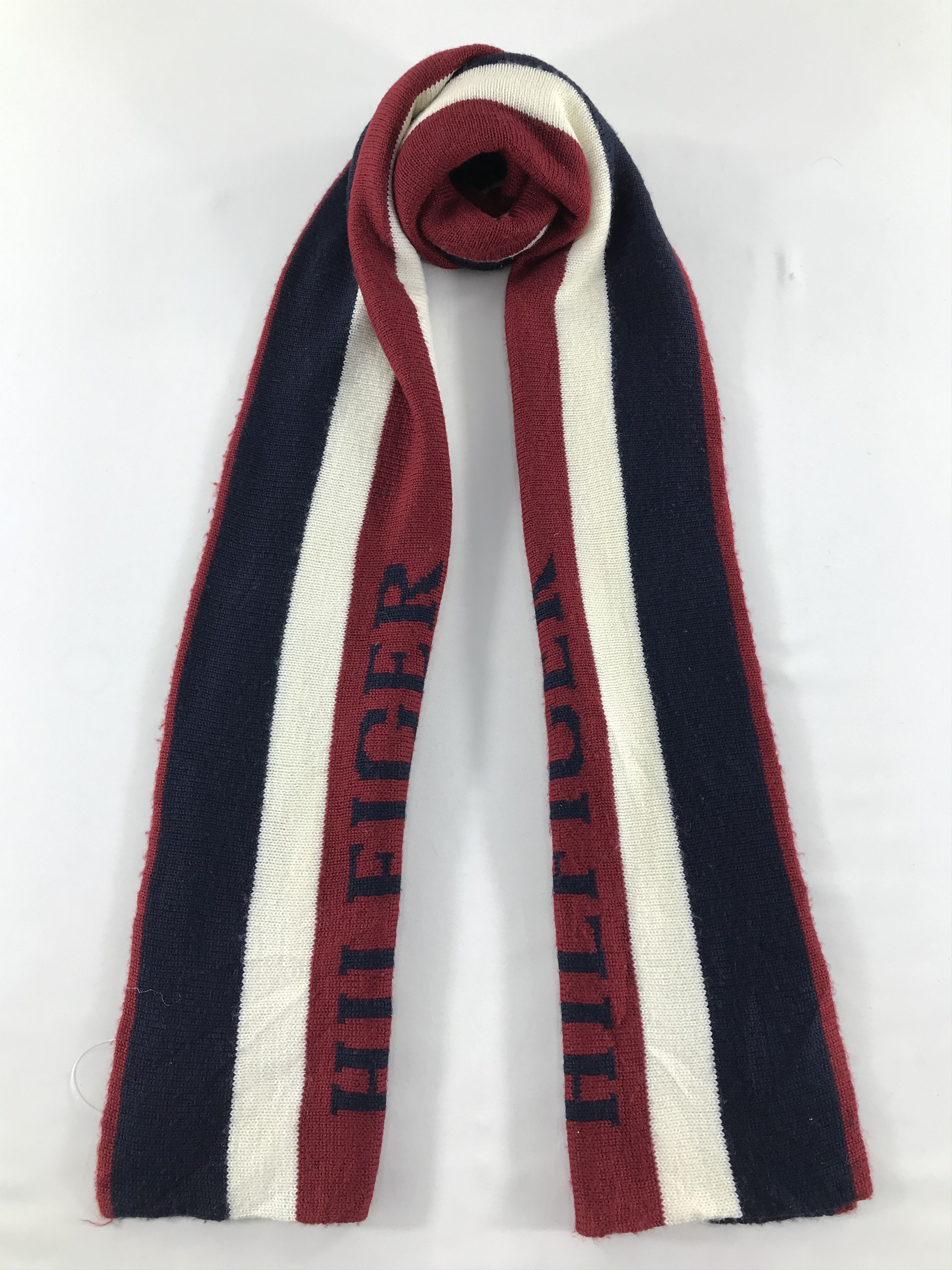 Tommy Hilfiger Vintage Tommy Hilfiger Scarf/Muffler/Neckwear MF1639 Size ONE SIZE - 1 Thumbnail