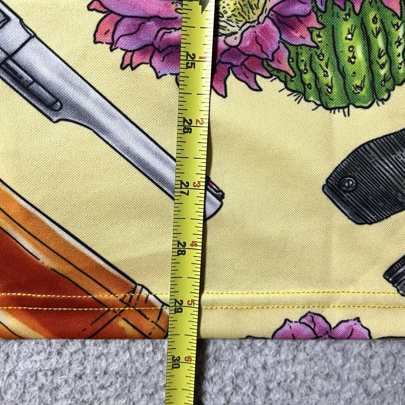 Gloverall Oaf Nation Shirt Men L Yellow Hawaiian Revolver All Over Print Short Sleeve Button-Up Size US L / EU 52-54 / 3 - 8 Thumbnail